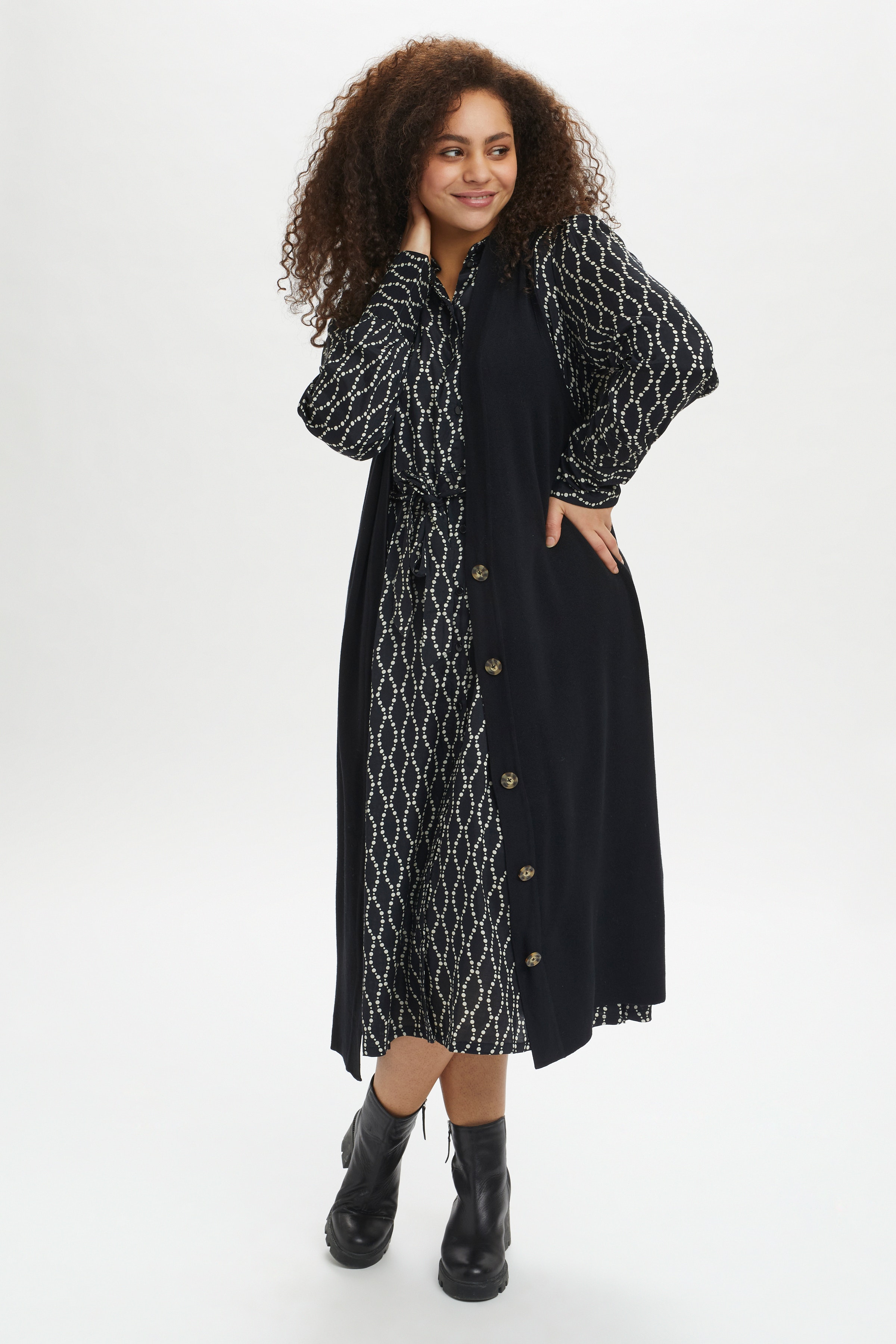 KCkirsen Knitted cardigan LOOKBOOK FRONT 10580560-100121