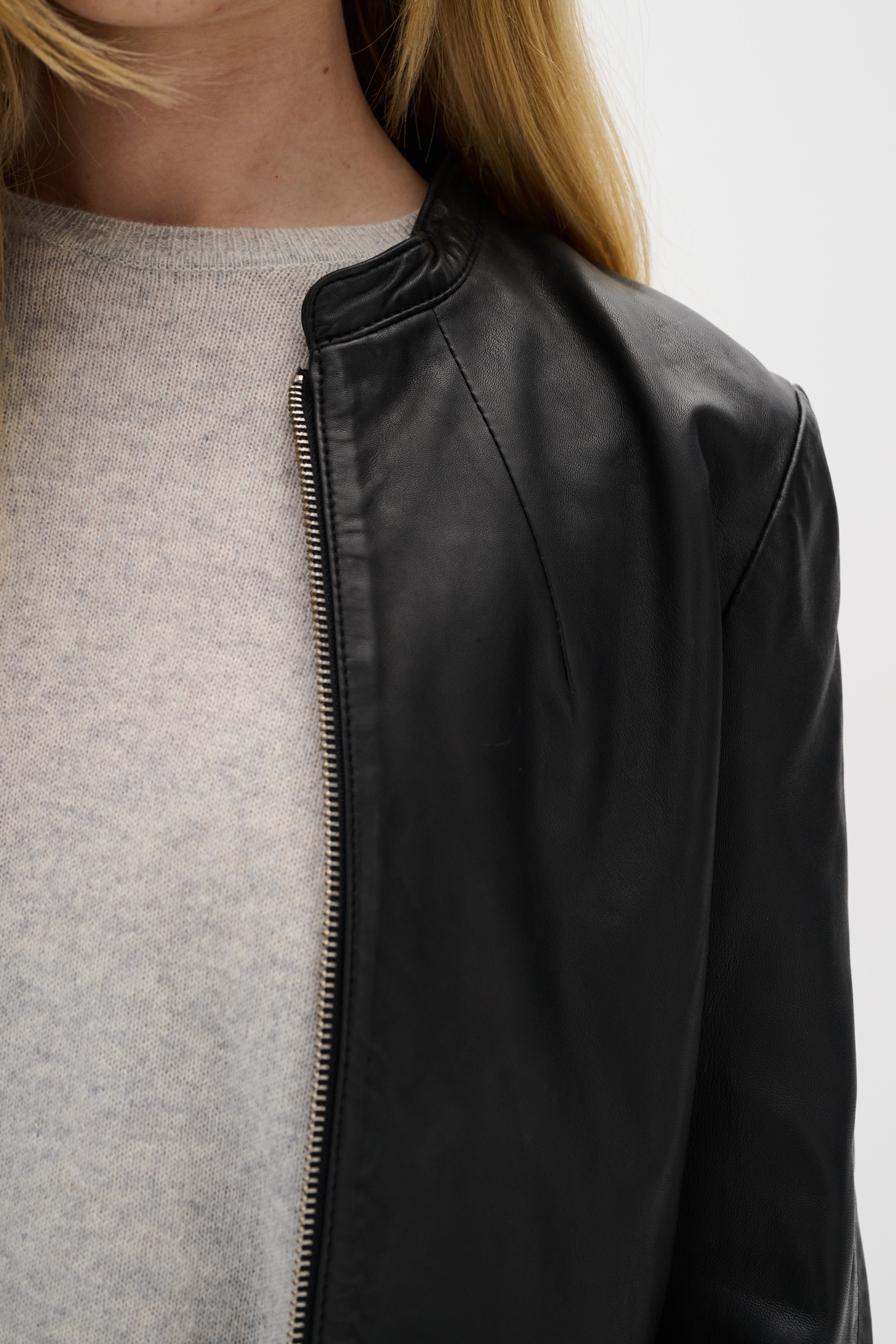 LullaIW Leather jacket LOOKBOOK DETAIL 30104241-10050