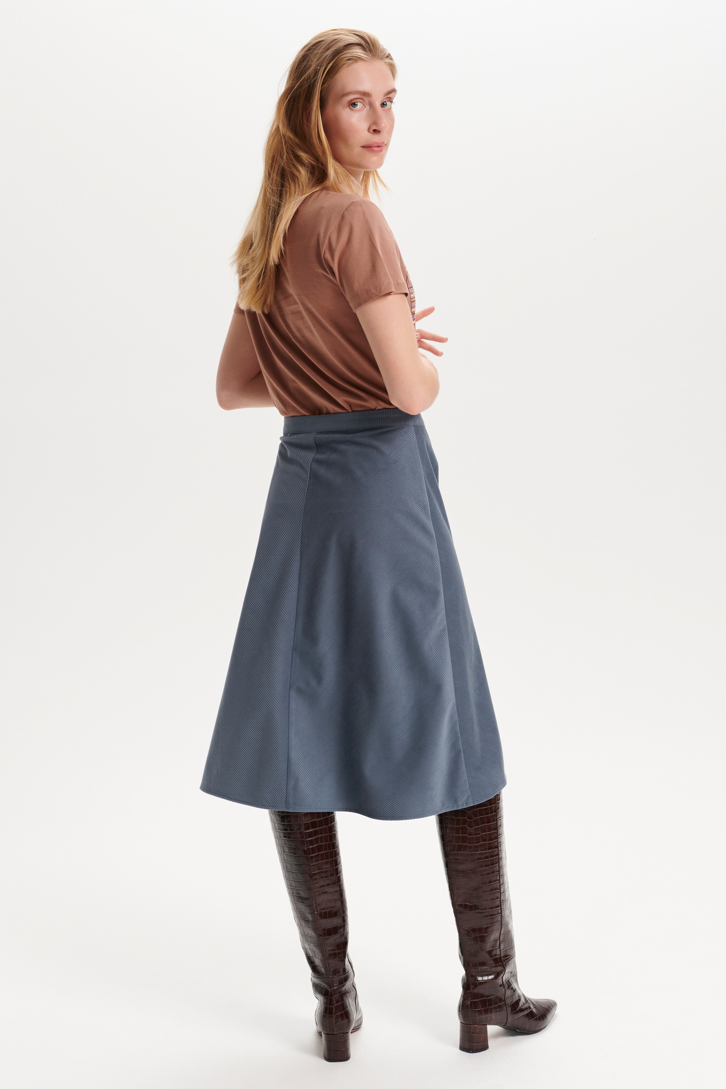 SLIlia Skirt

 LOOKBOOK BACK 30405034-183912