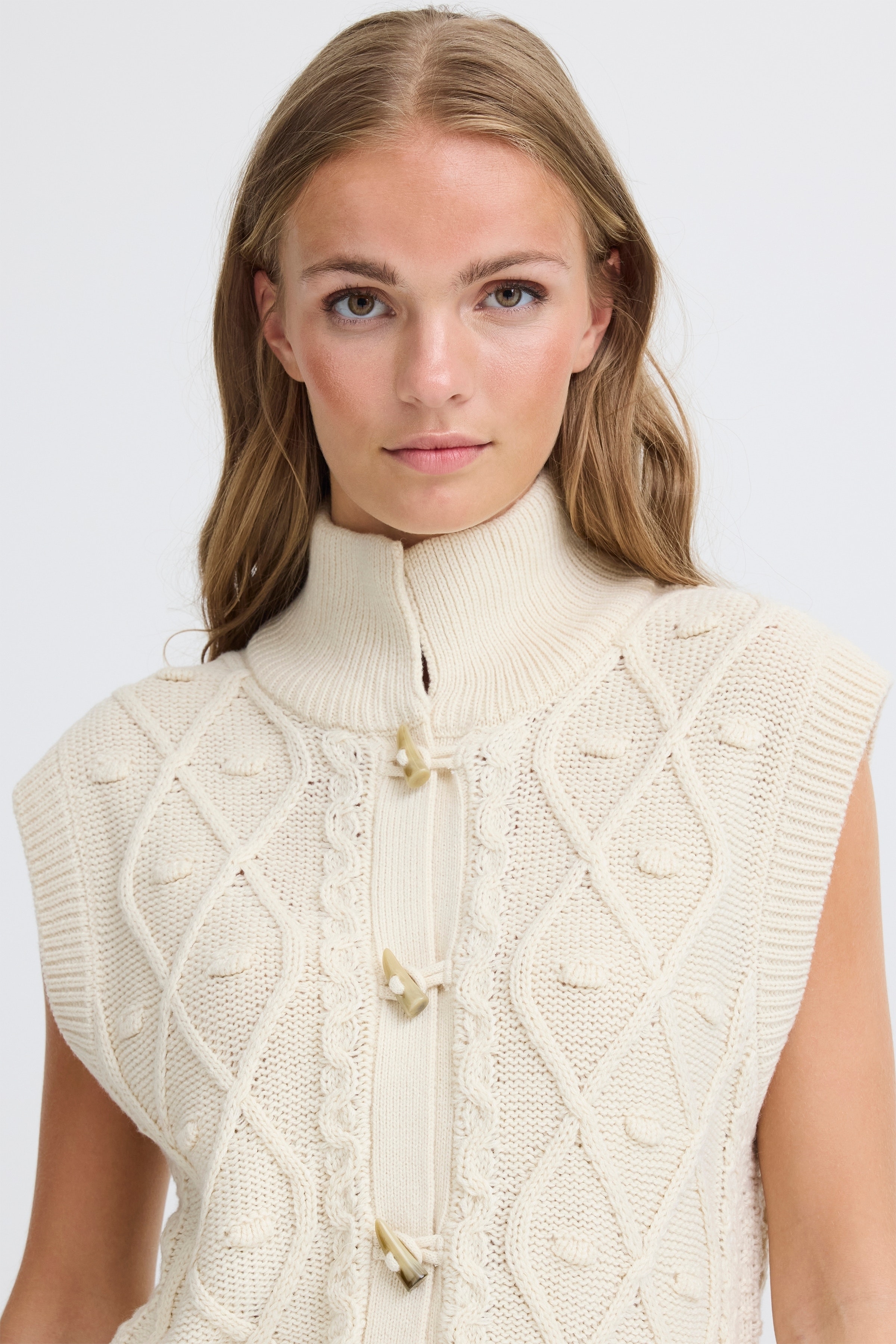 IHDESTAN Weste LOOKBOOK DETAIL 20124343-130907