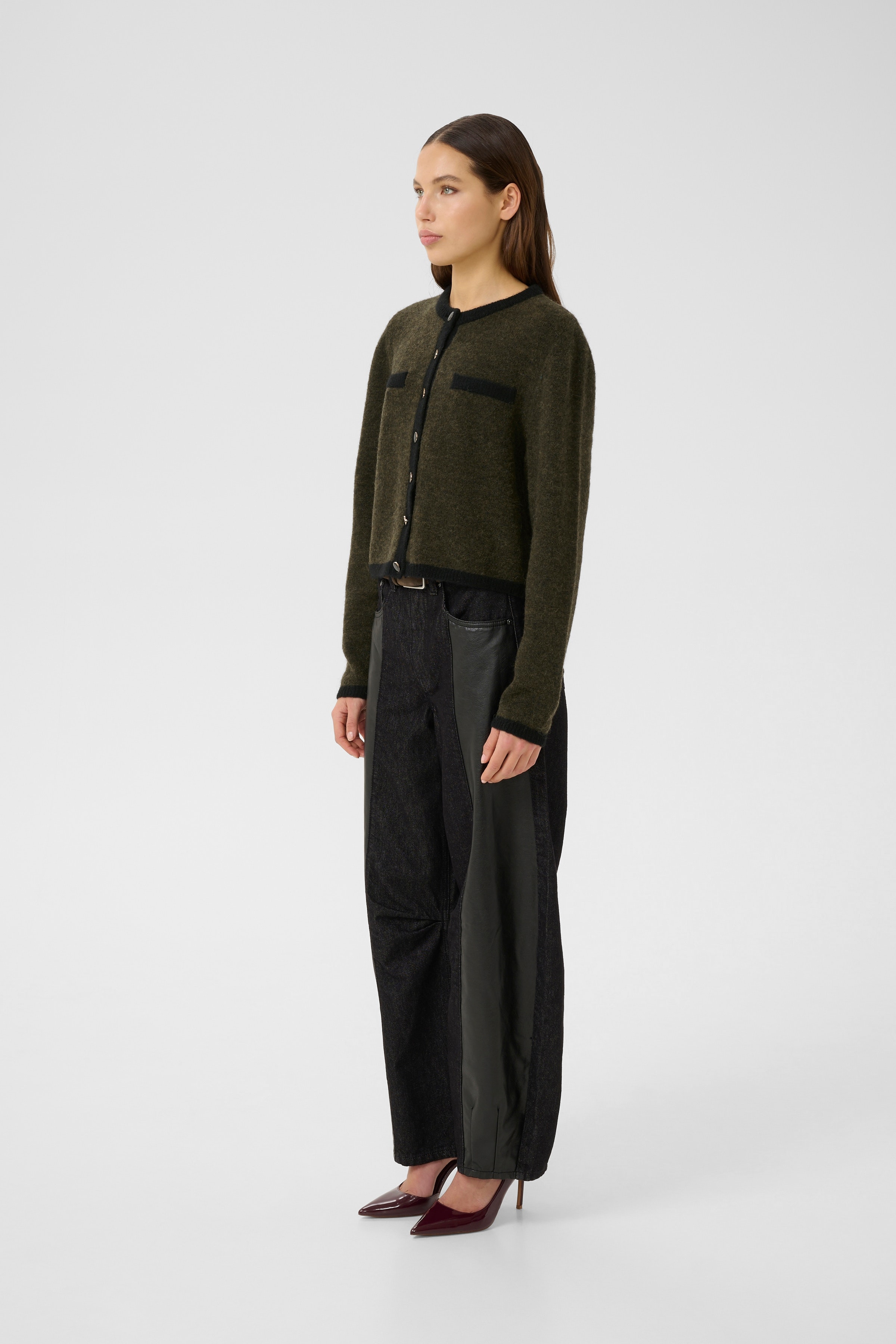 GZalpha Cardigan LOOKBOOK FRONT 10910459-108313