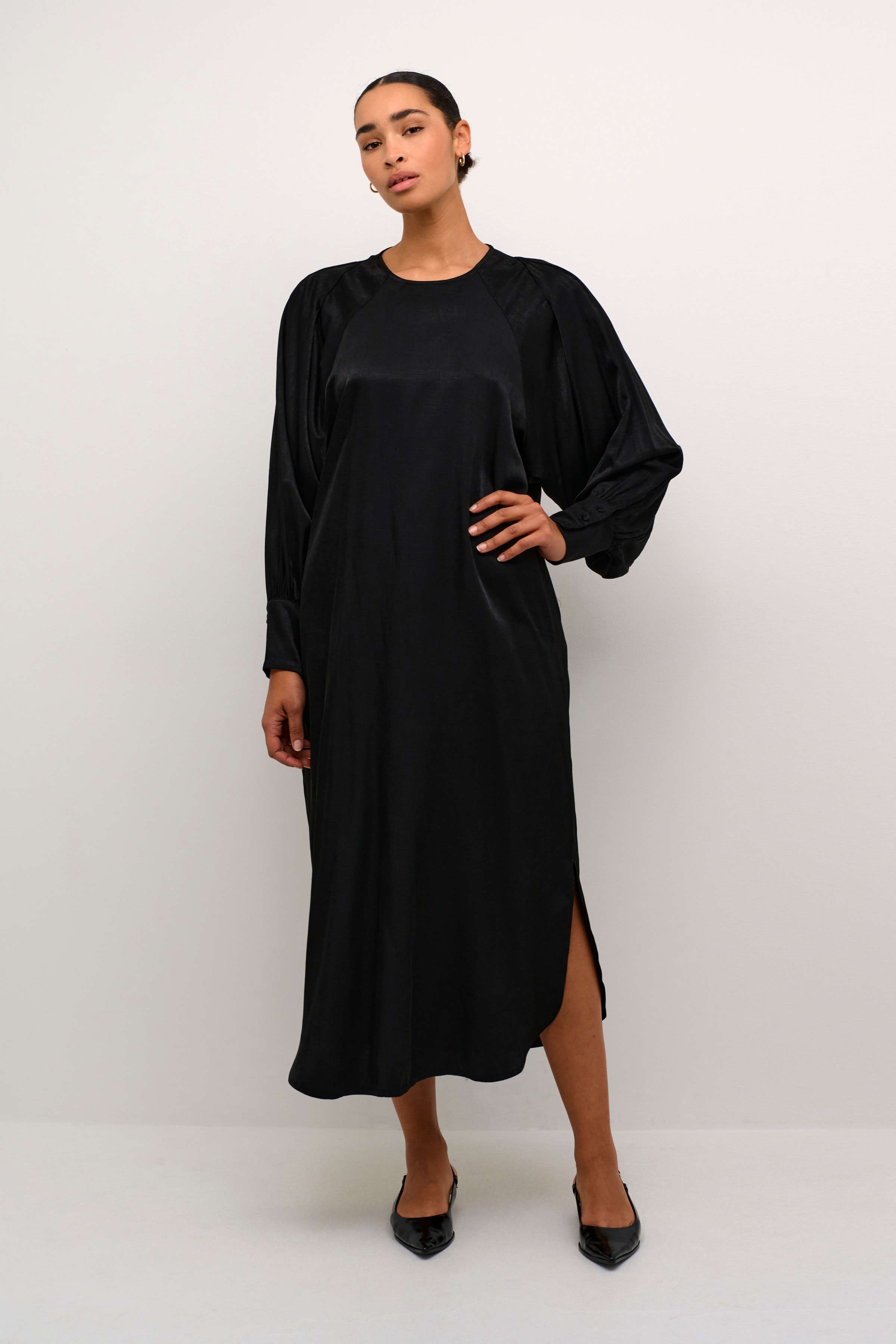 KAhaily Robe LOOKBOOK FRONT 10509306-100121