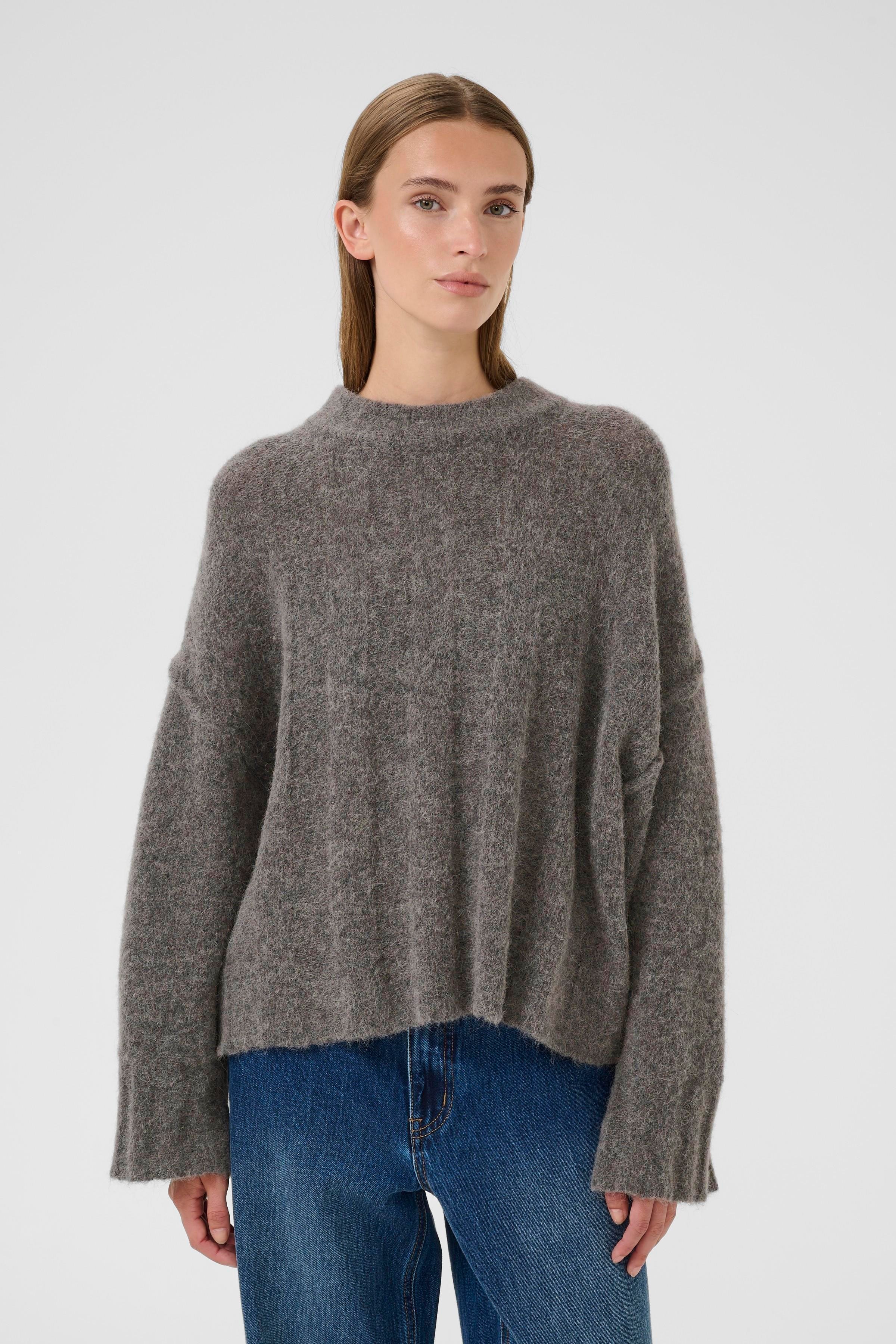 KBBlake Pullover LOOKBOOK FRONT 10105592-103422