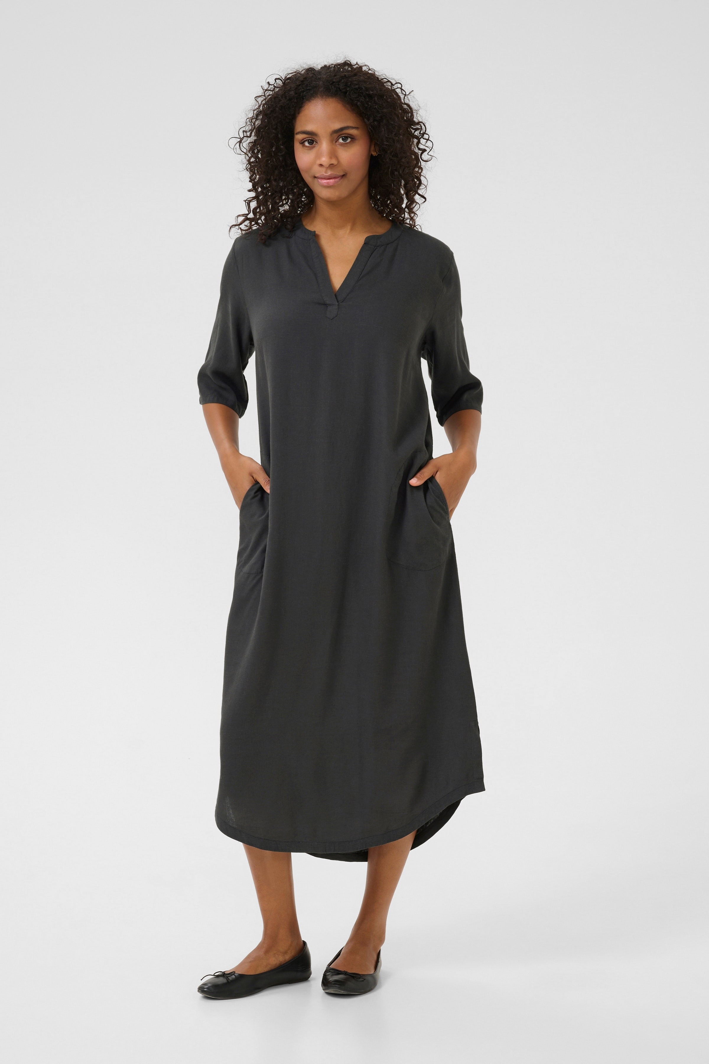 KAmilia Lin kjole LOOKBOOK FRONT 10508312-190205