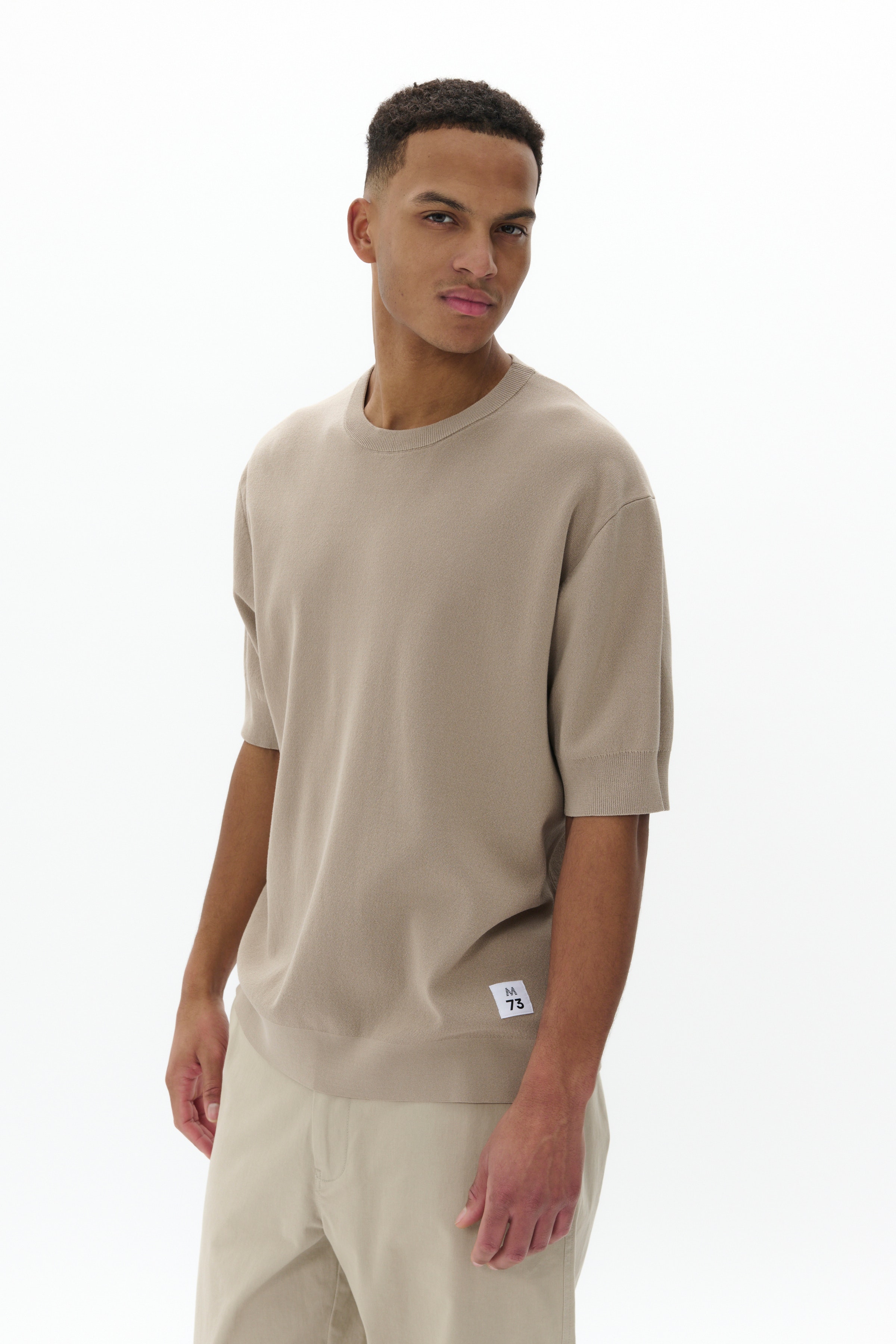 MAtrivolt M73 Gestricktes T-Shirt LOOKBOOK FRONT 30208109-161105