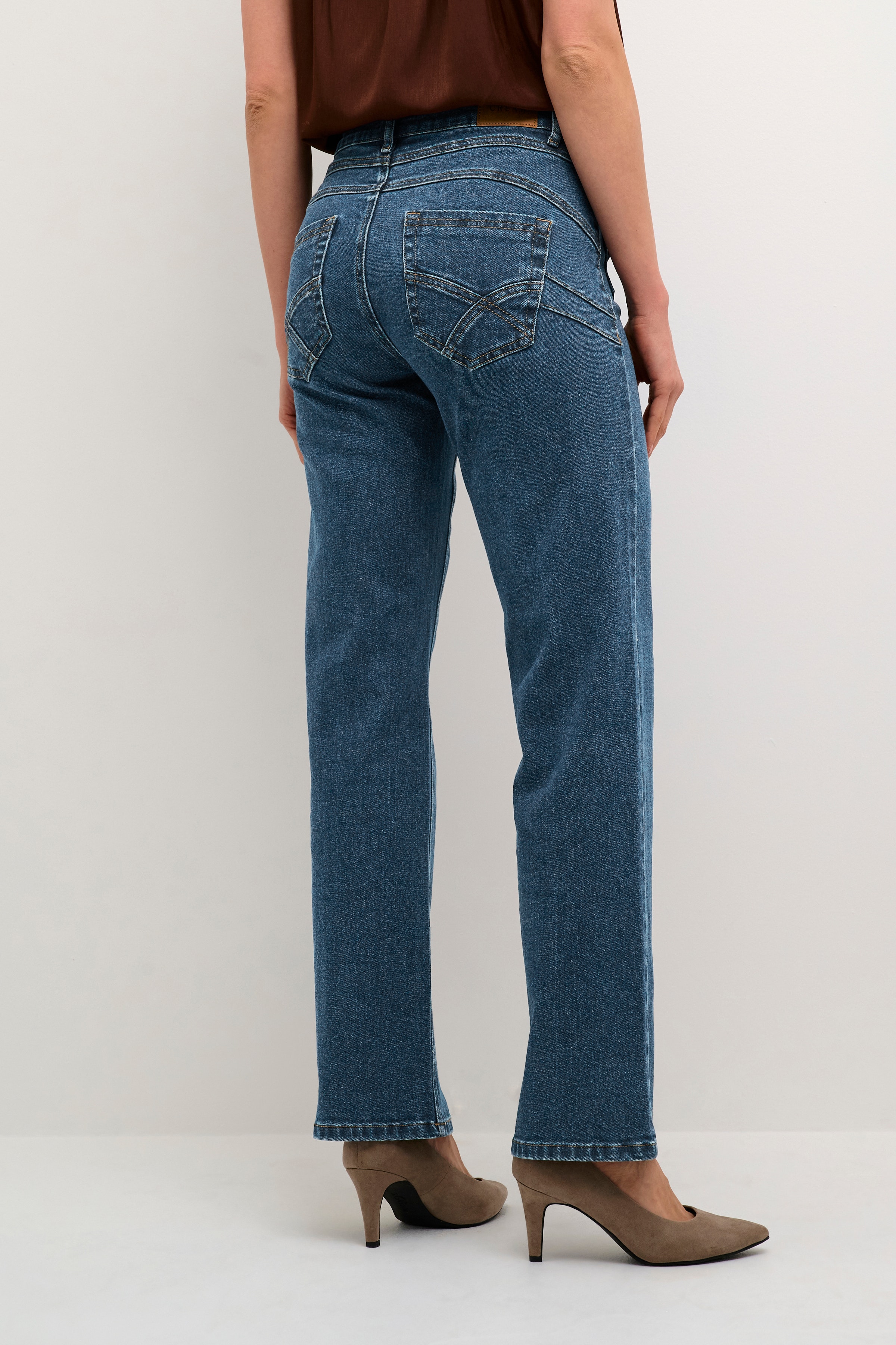 CRCmilla Jeans LOOKBOOK BACK 10611849-104891