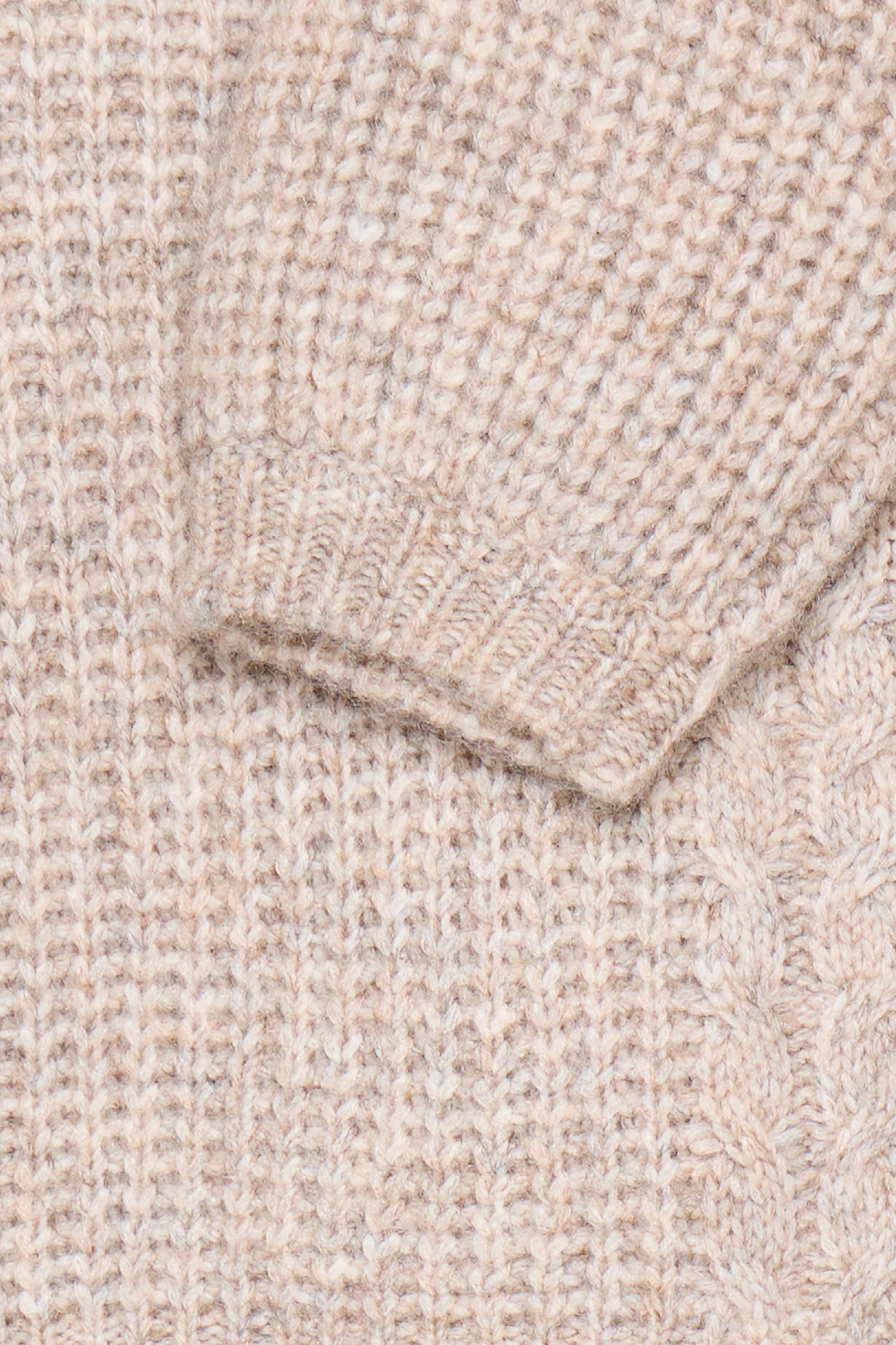 IHLAFIA Pullover PACK DETAIL 20121564-1304011