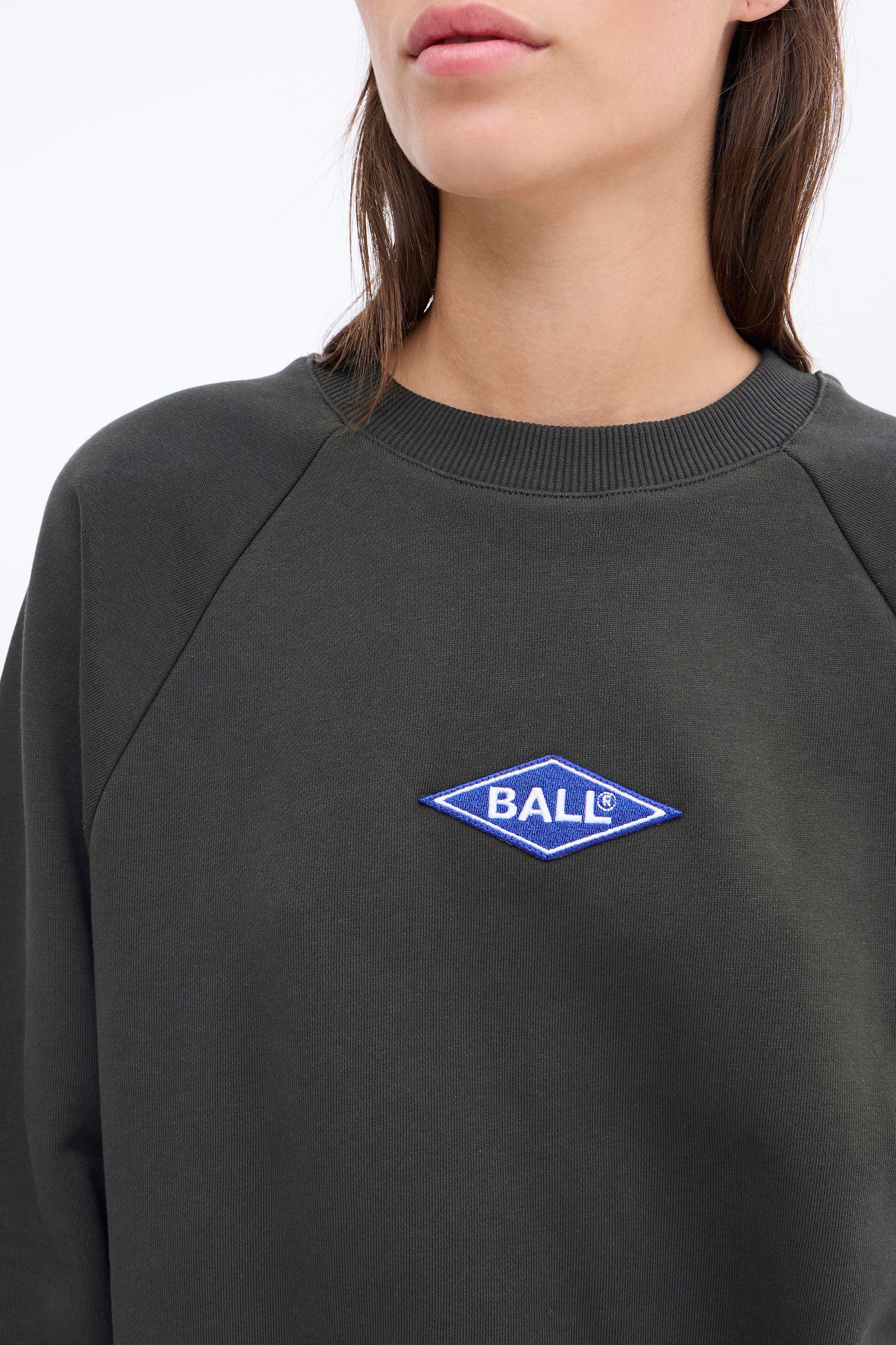 BALL RIMINI RAGLAN CREW NECK LOOKBOOK DETAIL 50405204-B1001