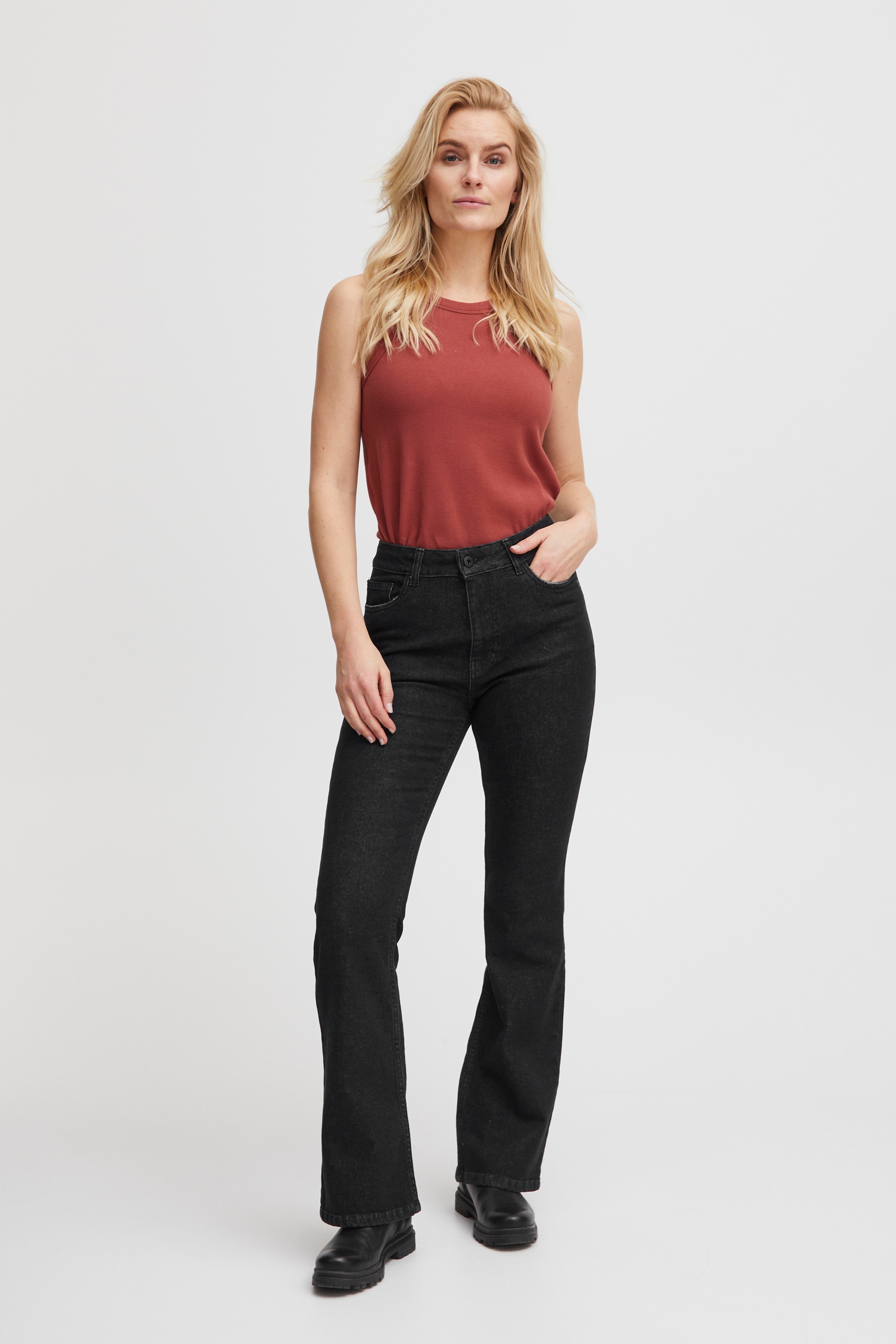 PZTALIA Jeans LOOKBOOK FRONT 50207153-200004