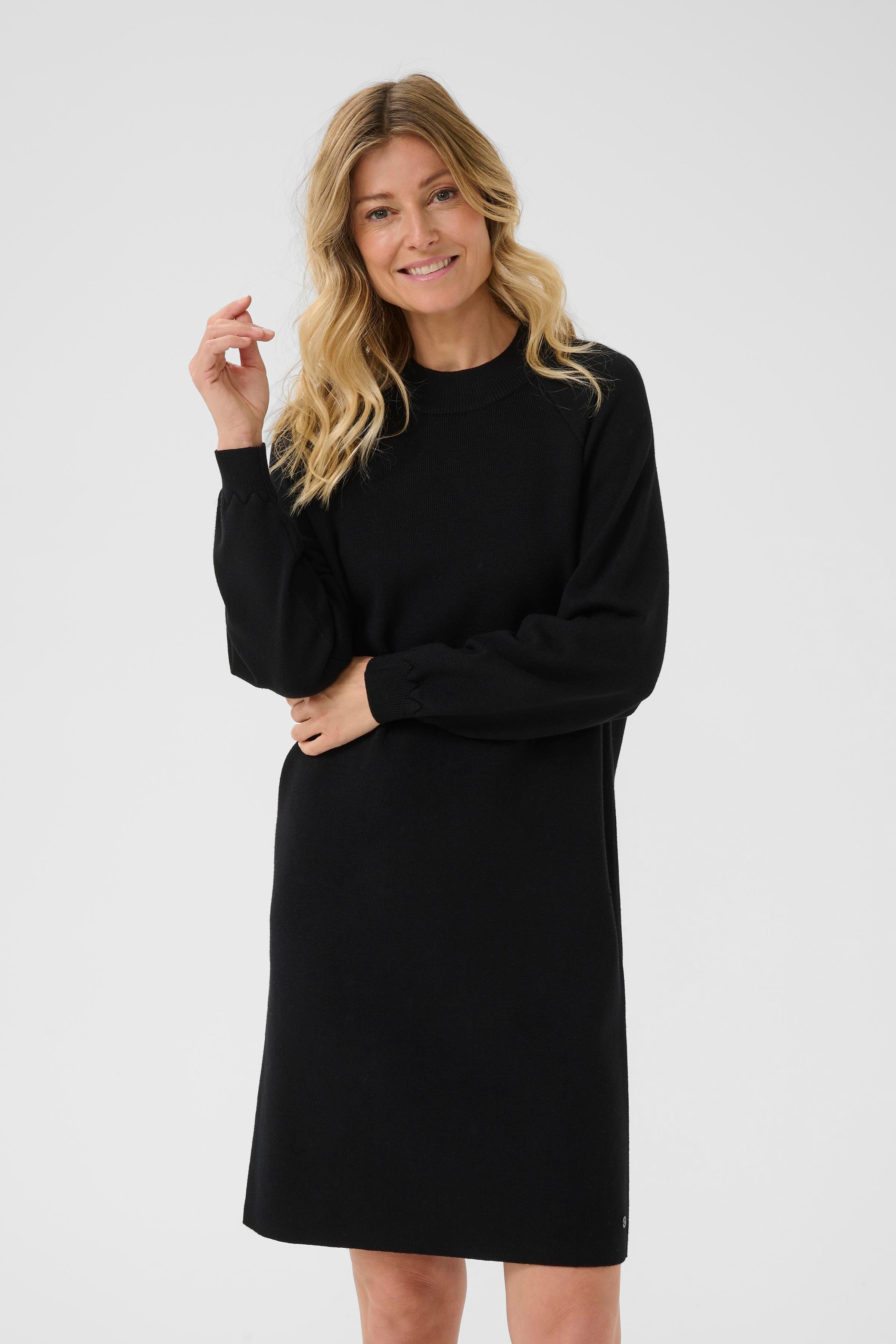 CRDela Kleid LOOKBOOK FRONT 10614298-100120