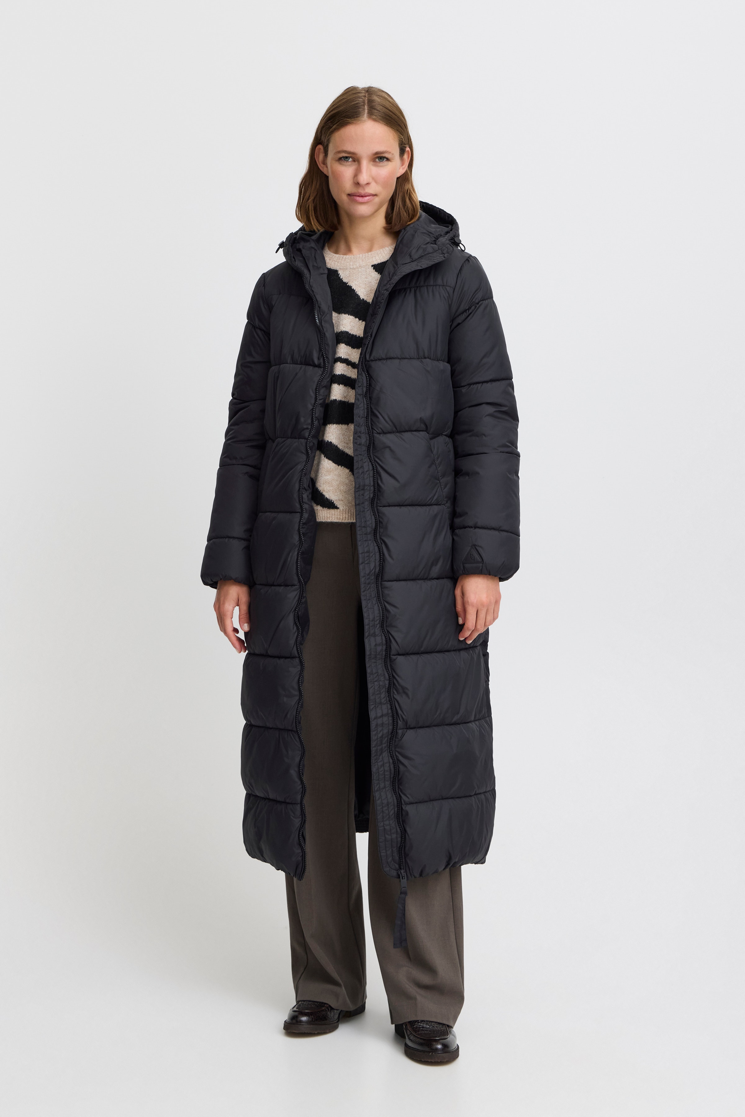 BYBOMINA Kåpe LOOKBOOK FRONT 20815103-200451