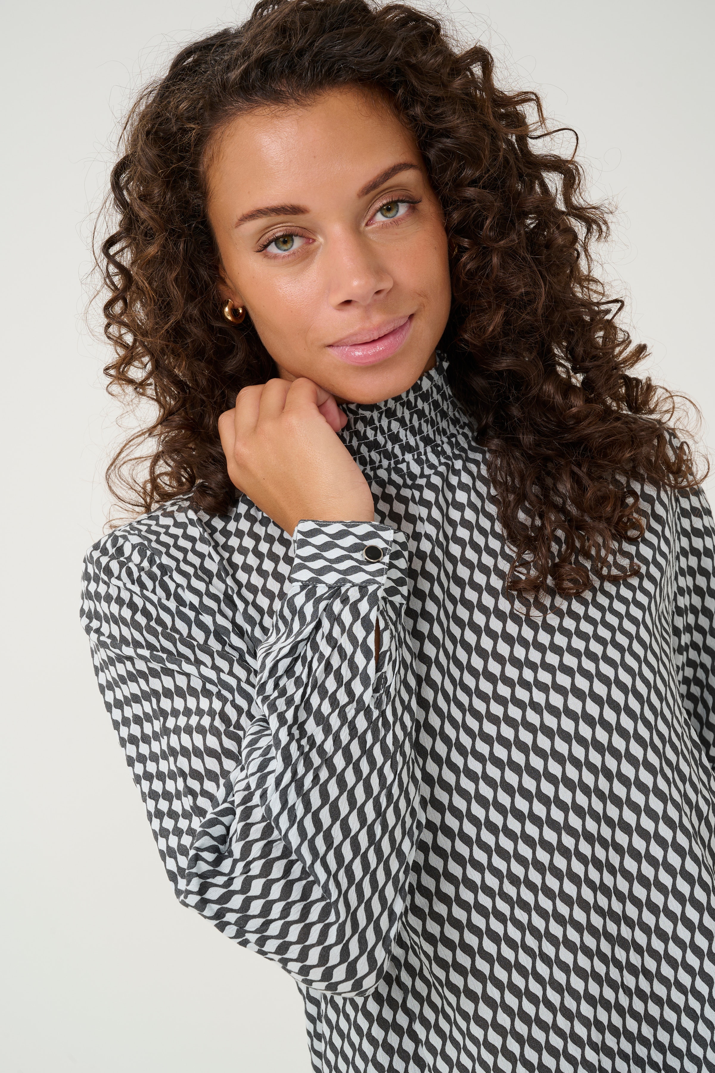 KAamber Bluse LOOKBOOK DETAIL 10508258-106474