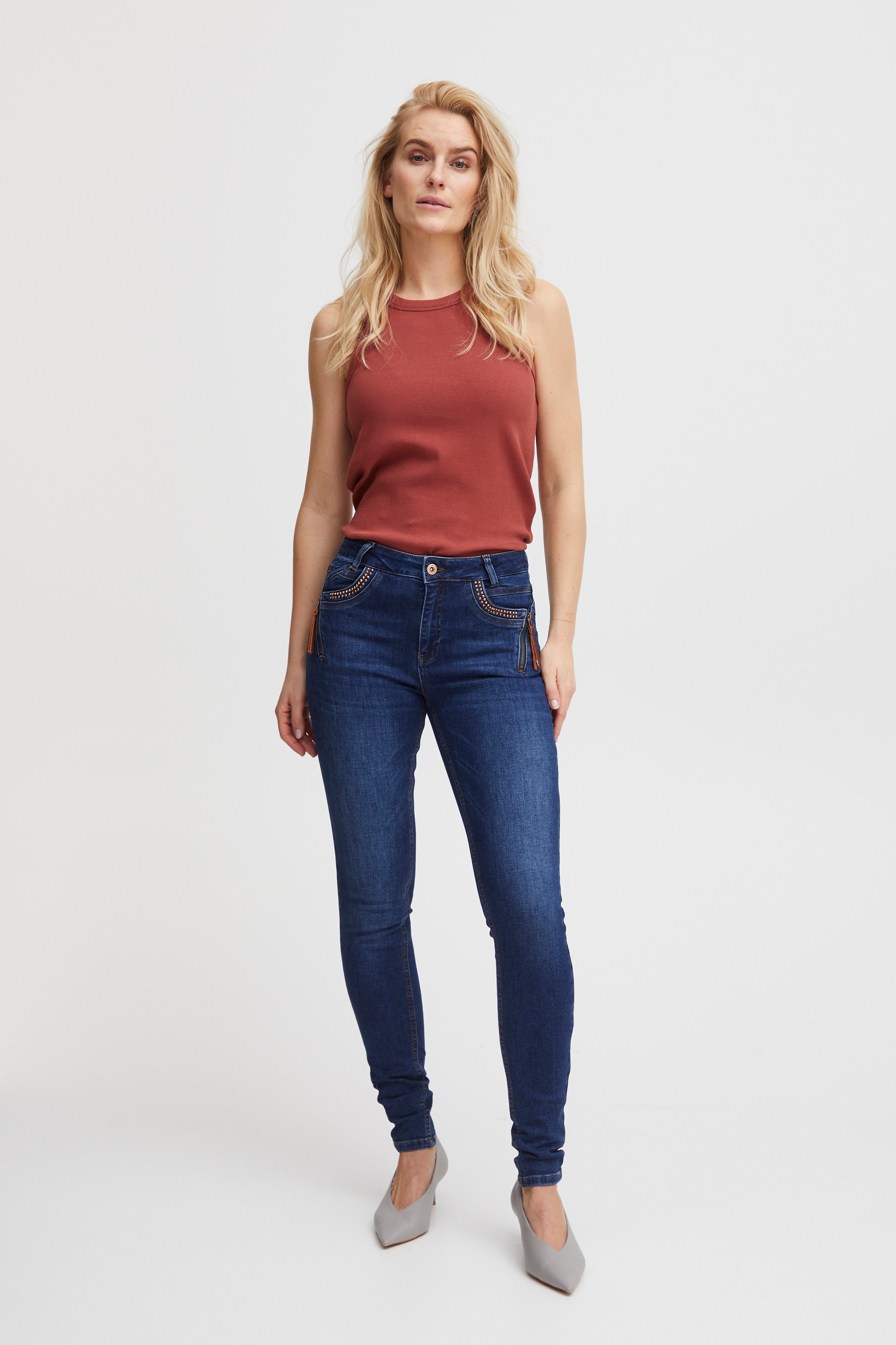 PZCARMEN HW Jeans Skinny Leg LOOKBOOK FRONT 50207216-200002