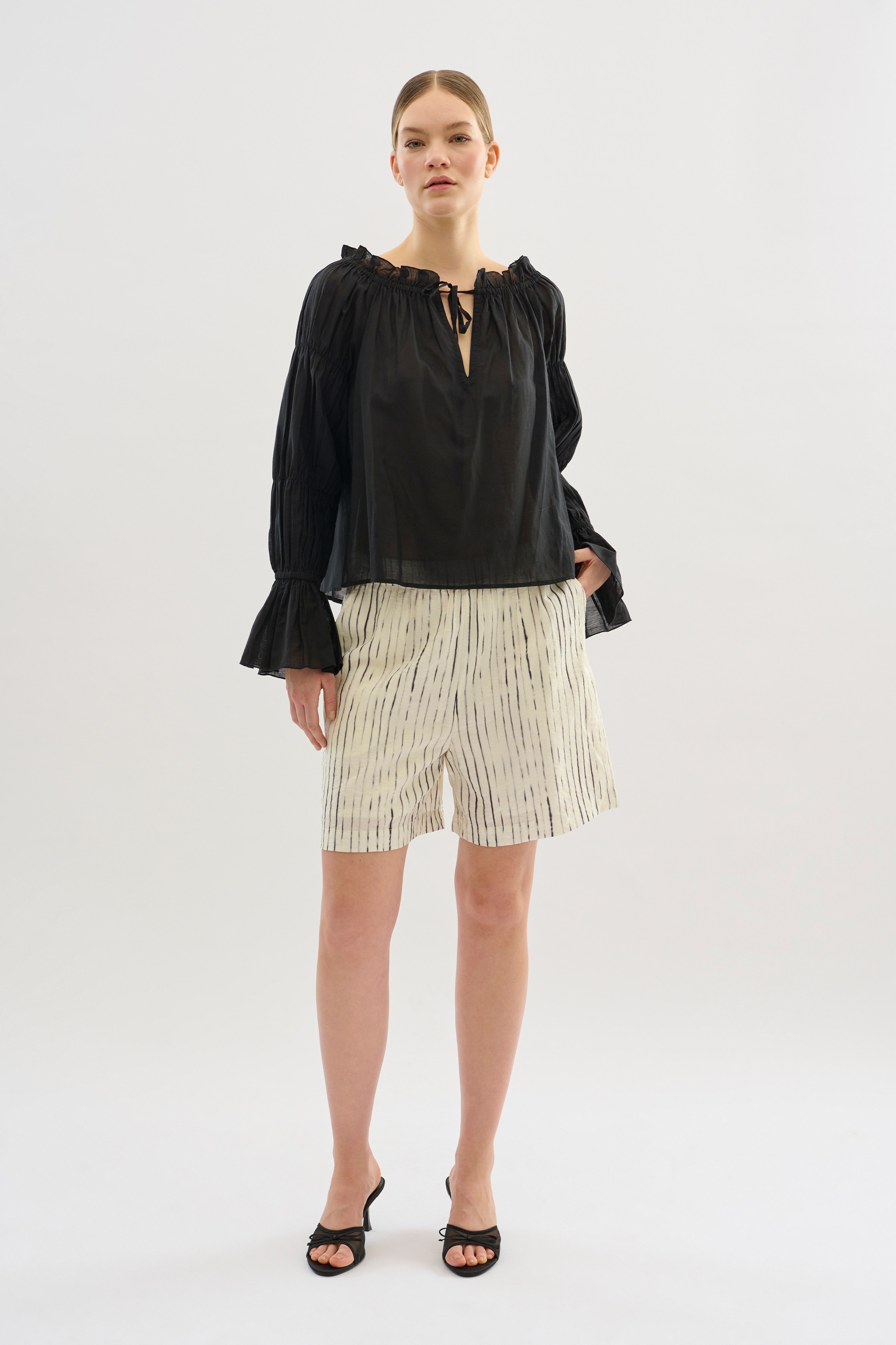 KBOsla Shorts LOOKBOOK FRONT 10105109-105881