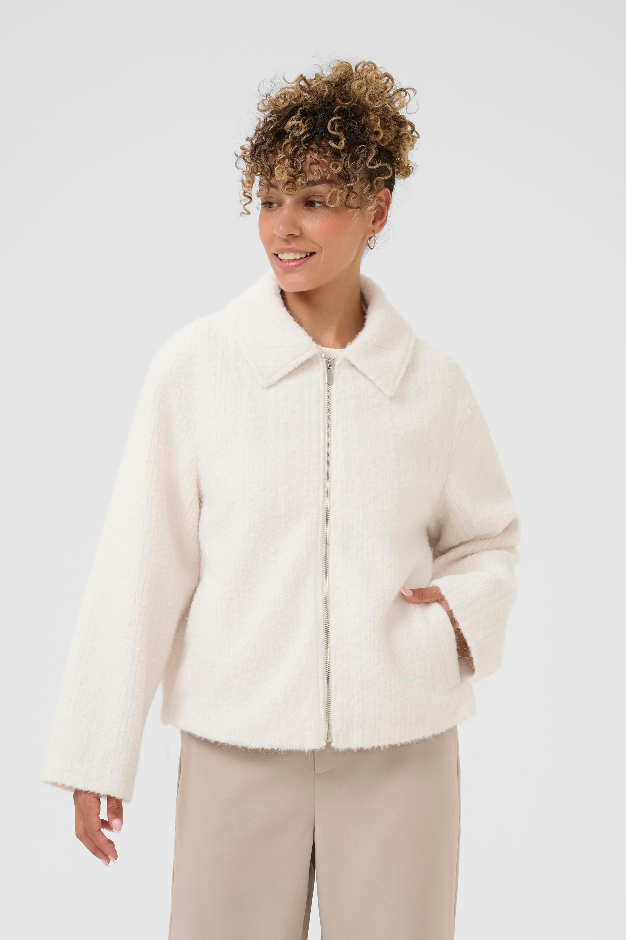 CRBerit Casual jacket LOOKBOOK FRONT 10614469-110701