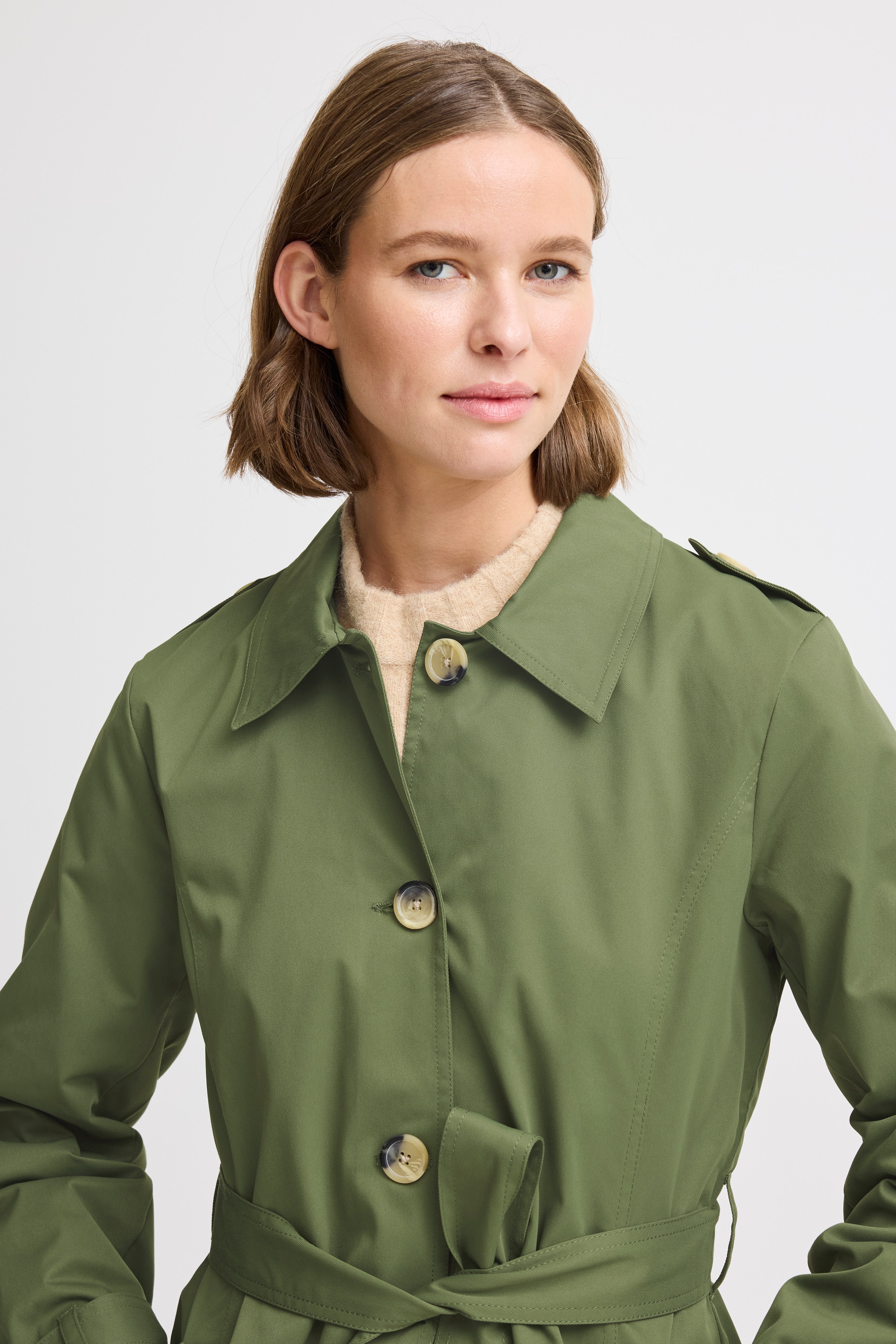BYAMONA Mantel LOOKBOOK DETAIL 20814235-180420