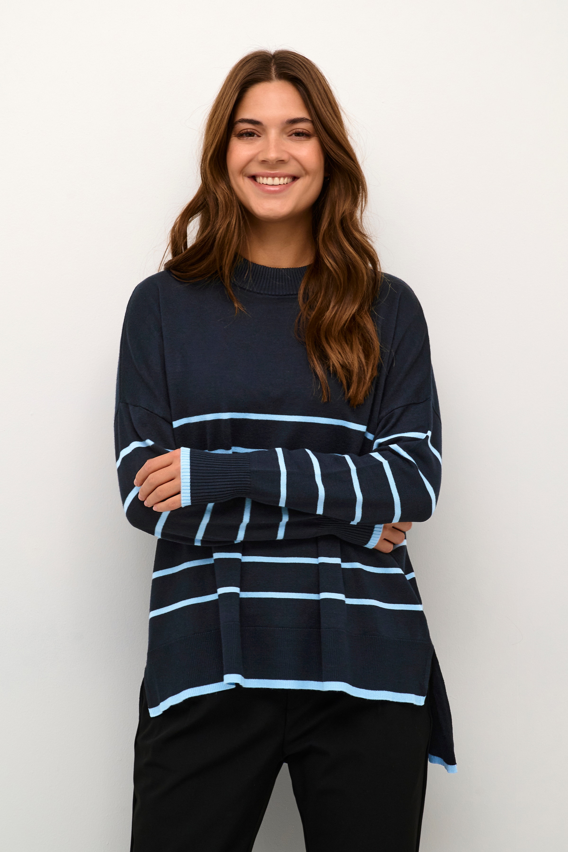 BPalona Pullover LOOKBOOK FRONT 10590386-104067B