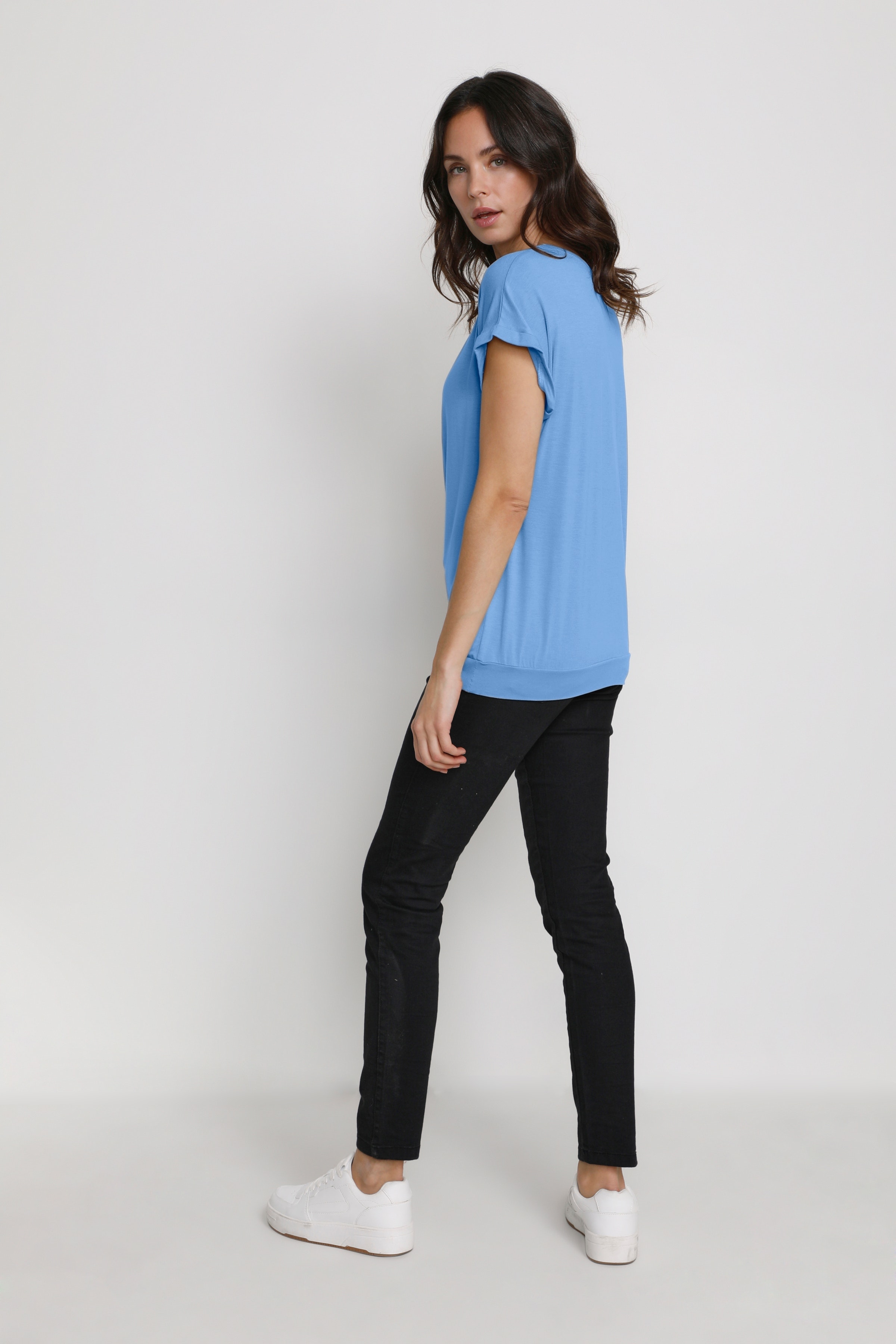 KAdorana Blus LOOKBOOK BACK 10506216-153930
