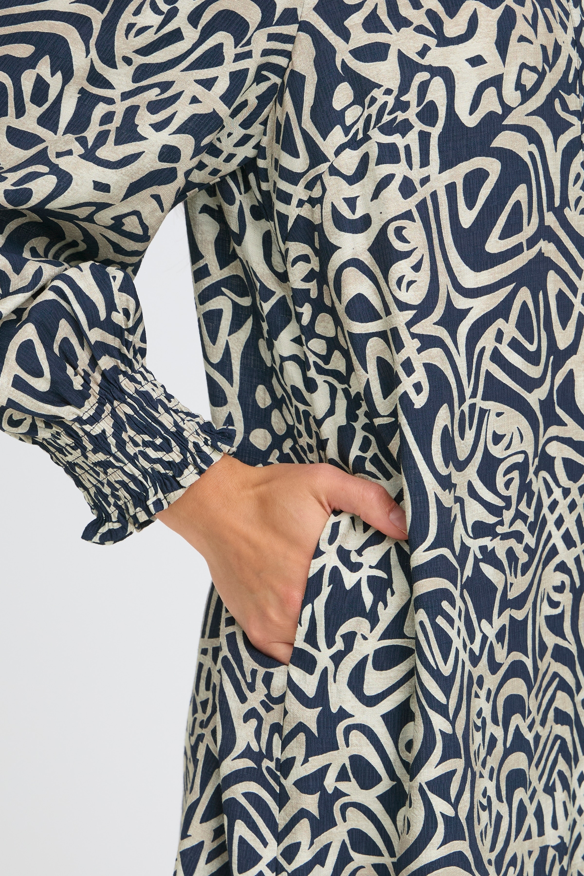 FRARIANA Kjole LOOKBOOK DETAIL 20616227-900004391