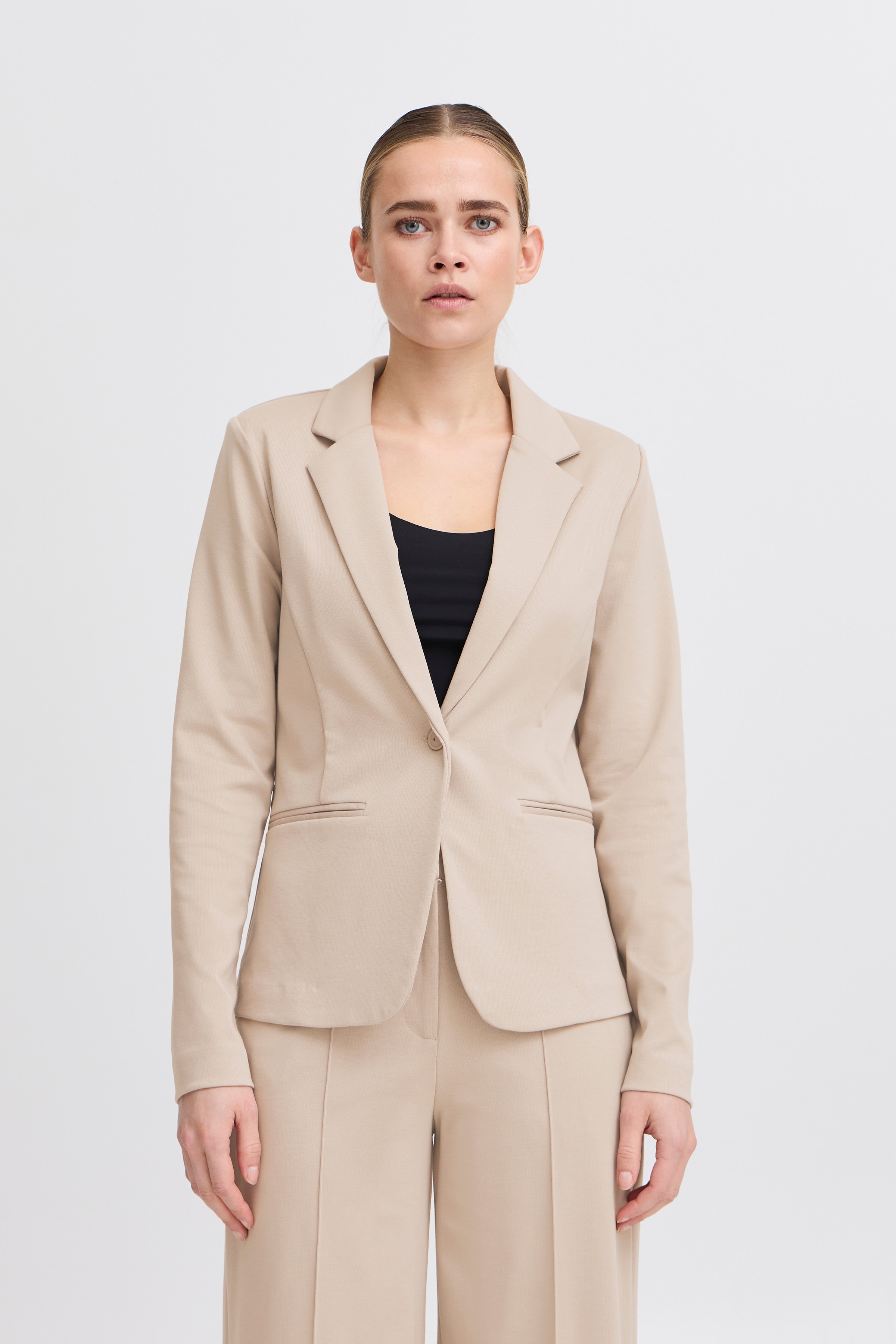 IHKATE Blazer LOOKBOOK FRONT 20101801-161305