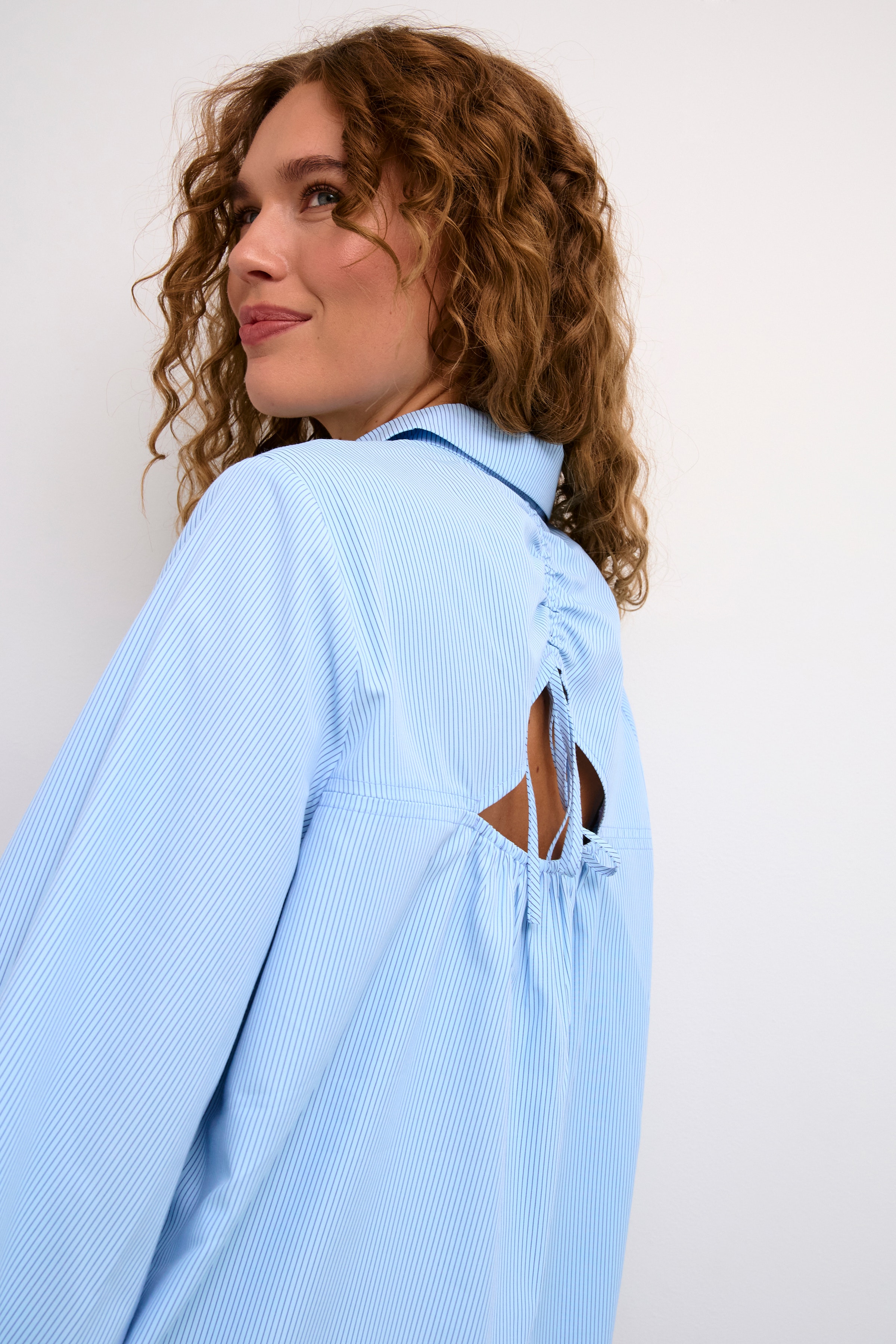 KAromana Skjorte LOOKBOOK DETAIL 10508945-106624