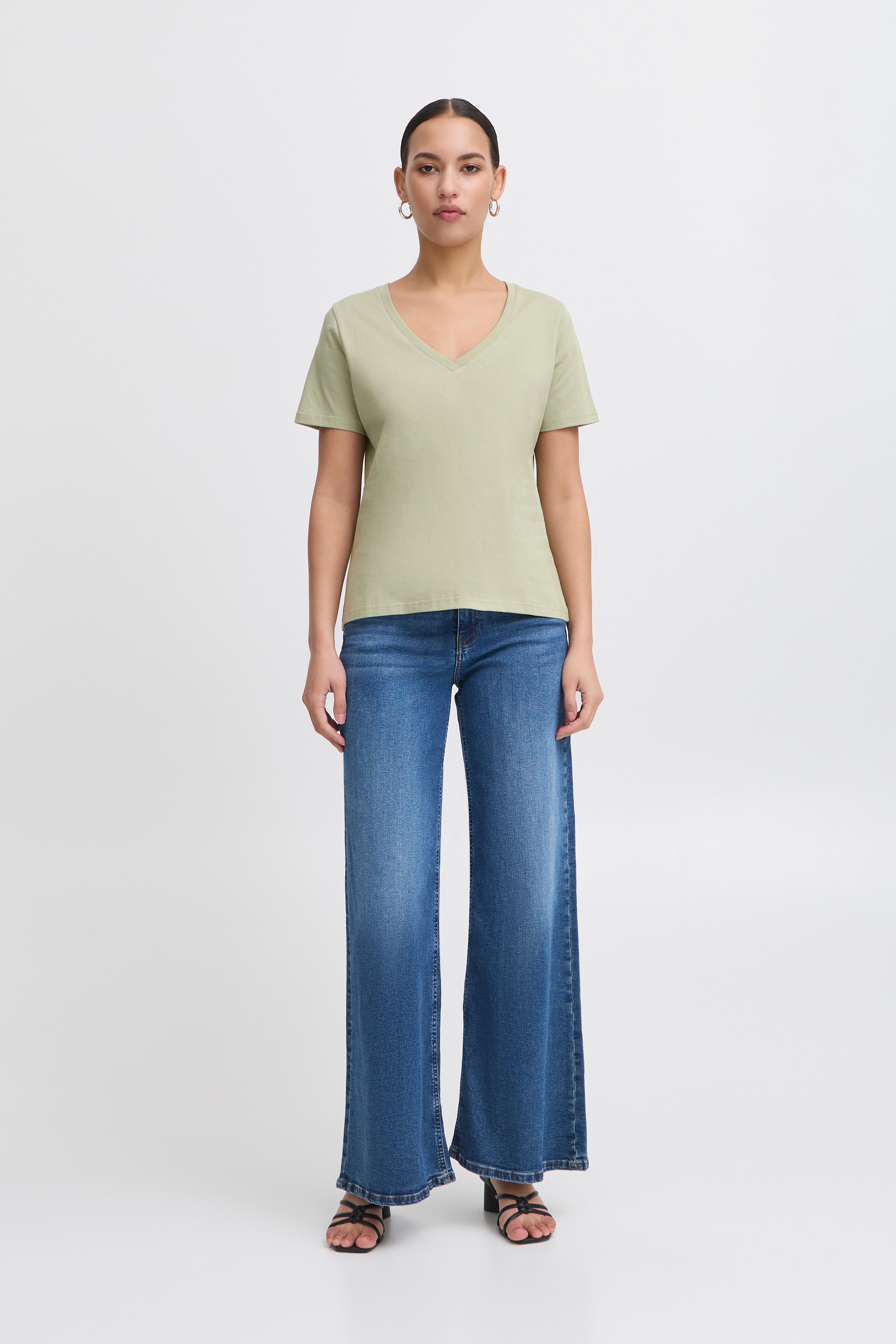 IHPALMER V-neck T-shirt LOOKBOOK FRONT 20120348-160213