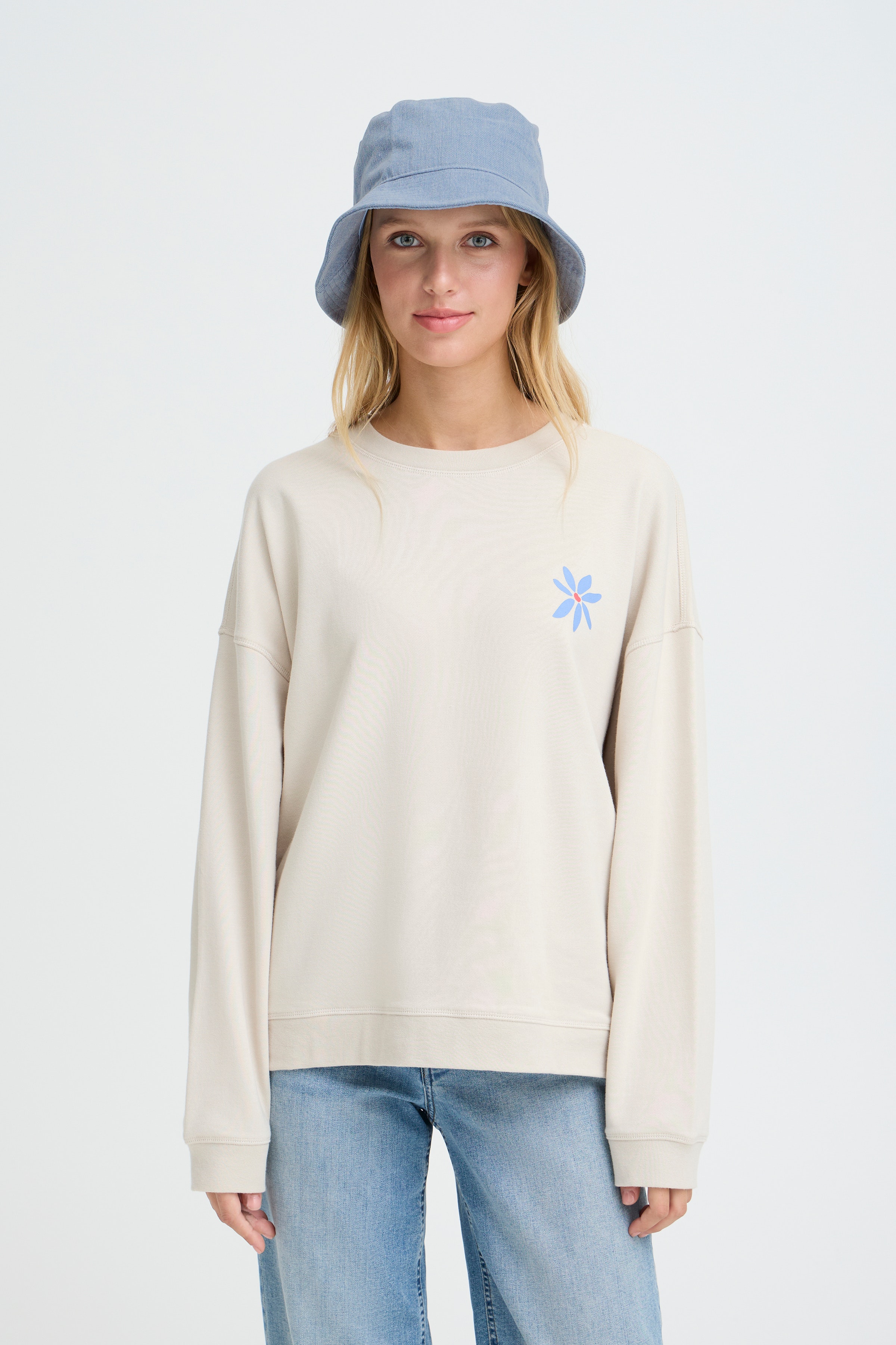 IAALEA Kappe LOOKBOOK FRONT 20125335-183930