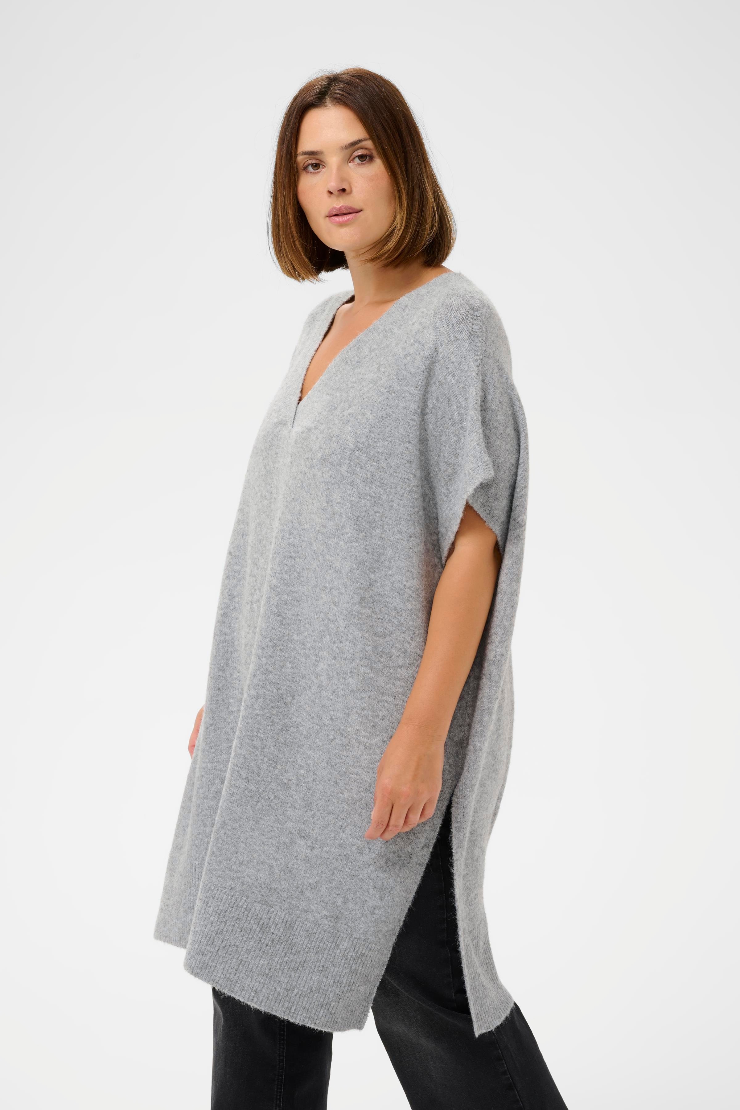 KCannett Poncho LOOKBOOK FRONT 10582738-100123
