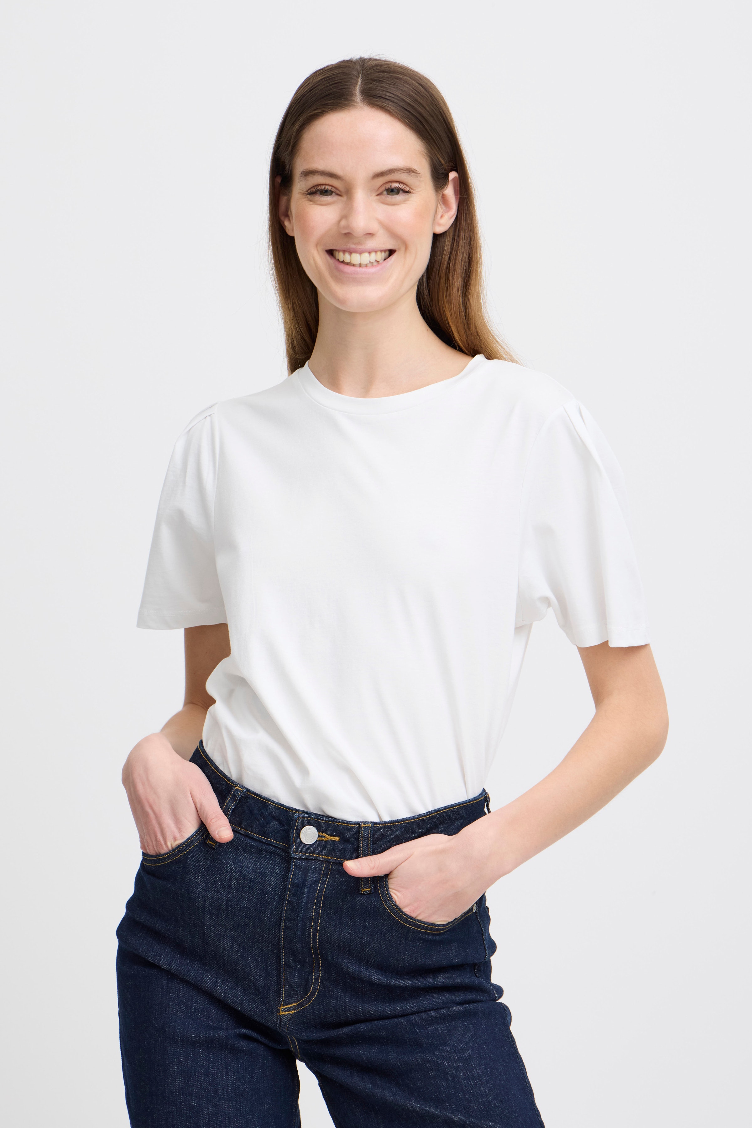 BXPILVE T-shirt LOOKBOOK FRONT 20815033-114800