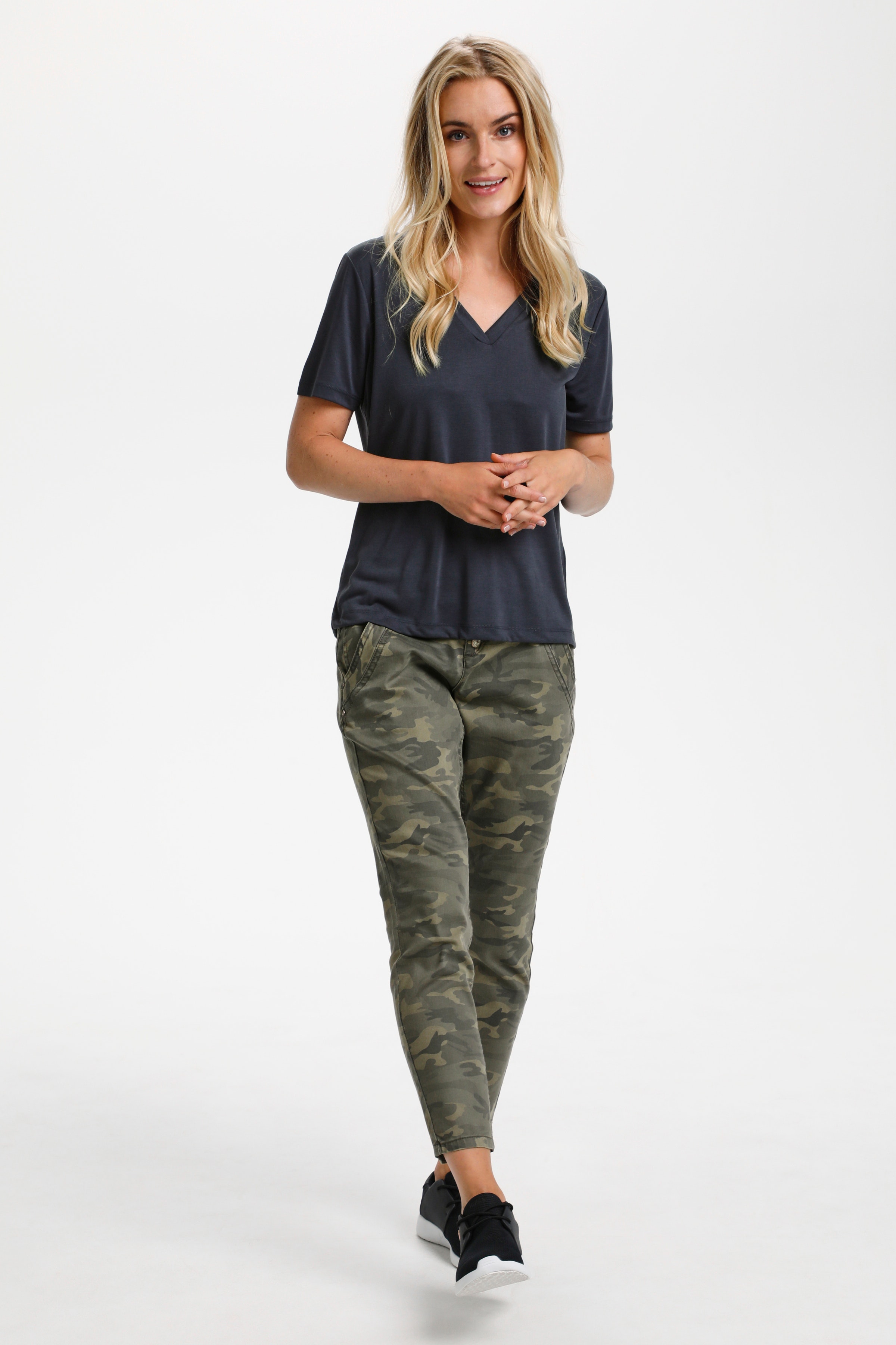 CRModala T-shirt LOOKBOOK FRONT 10608411-194010