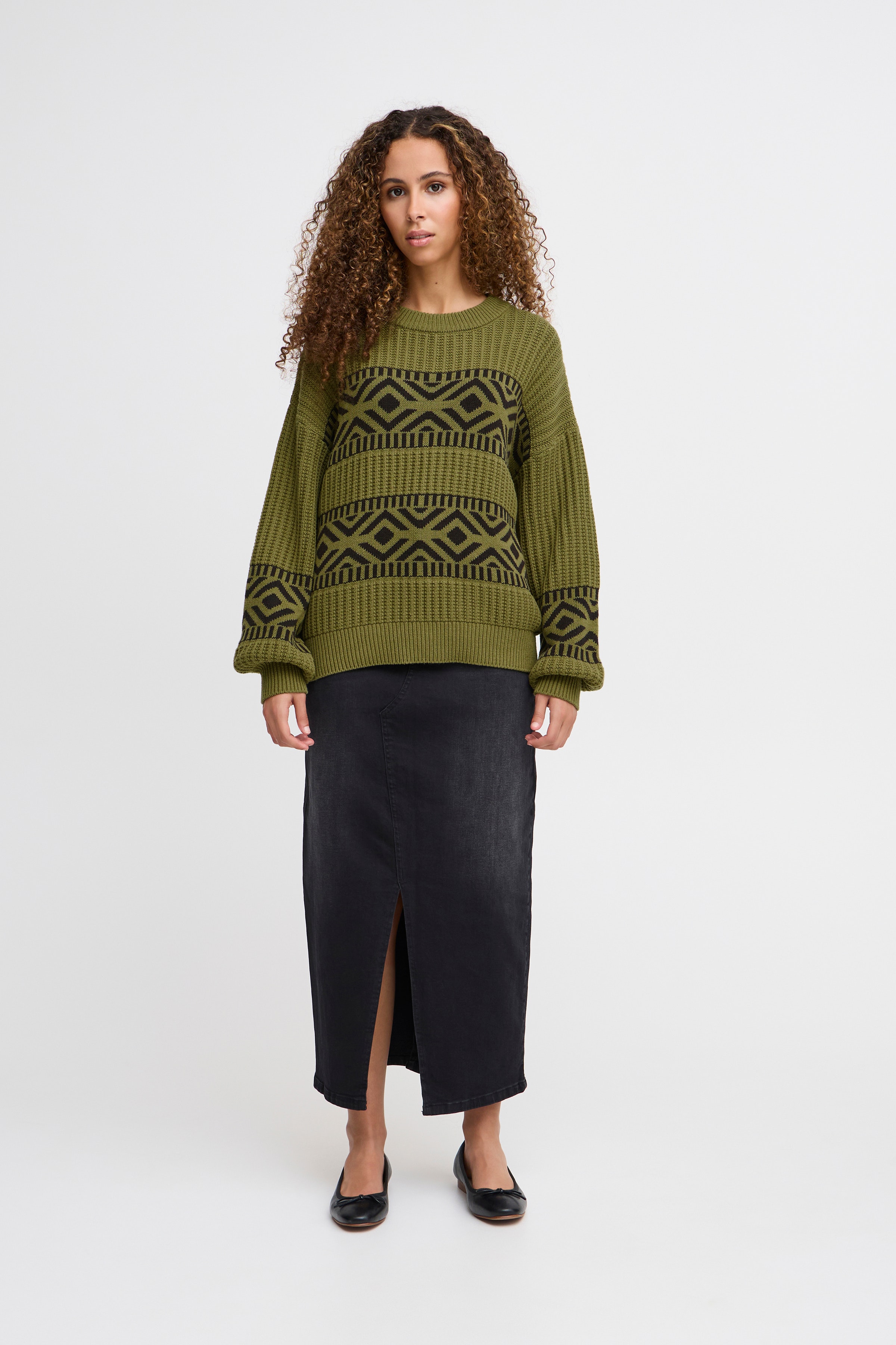 IHBARISA Pullover LOOKBOOK FRONT 20121804-180220