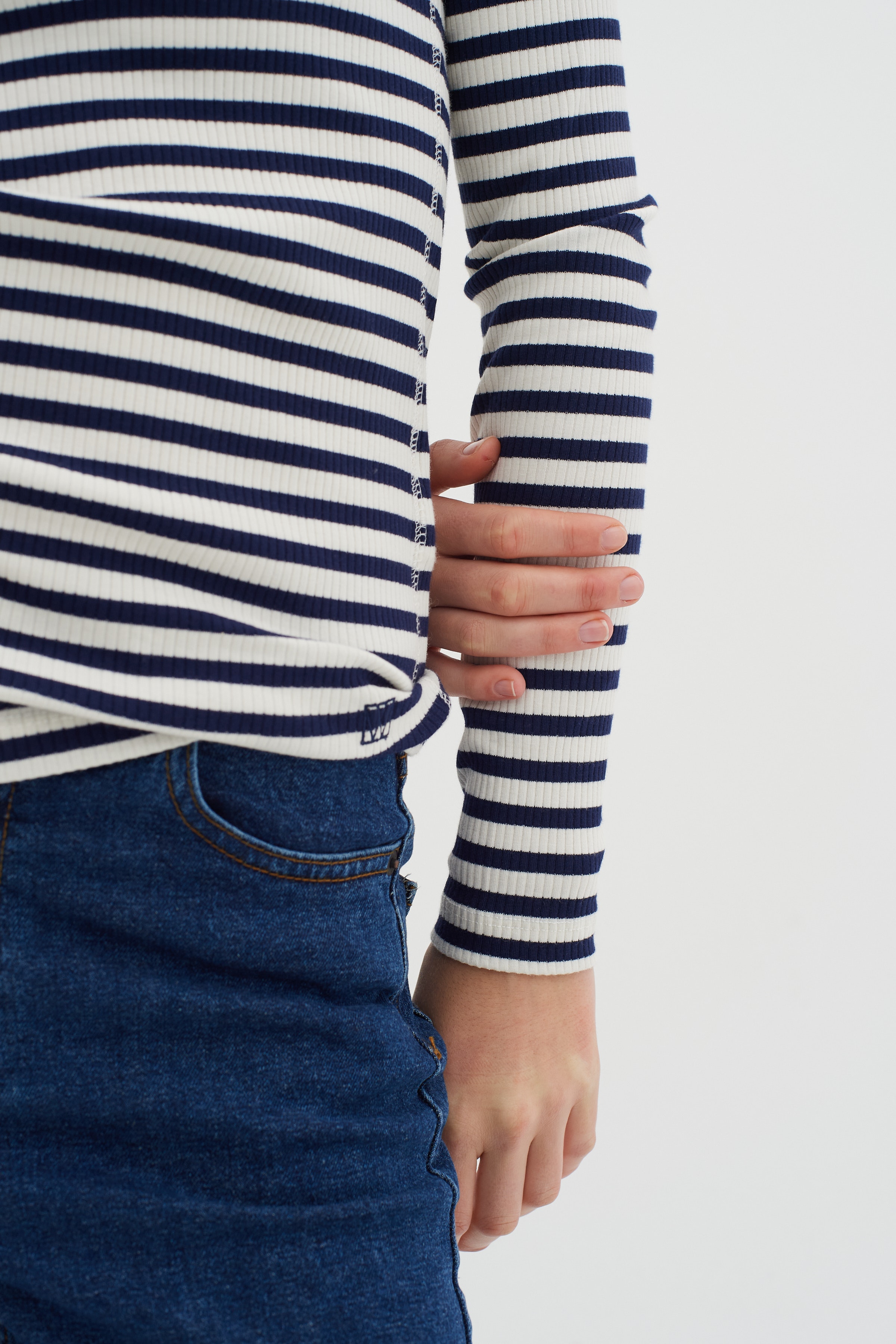 DagnaIW T-shirt LOOKBOOK DETAIL 30108561-302468