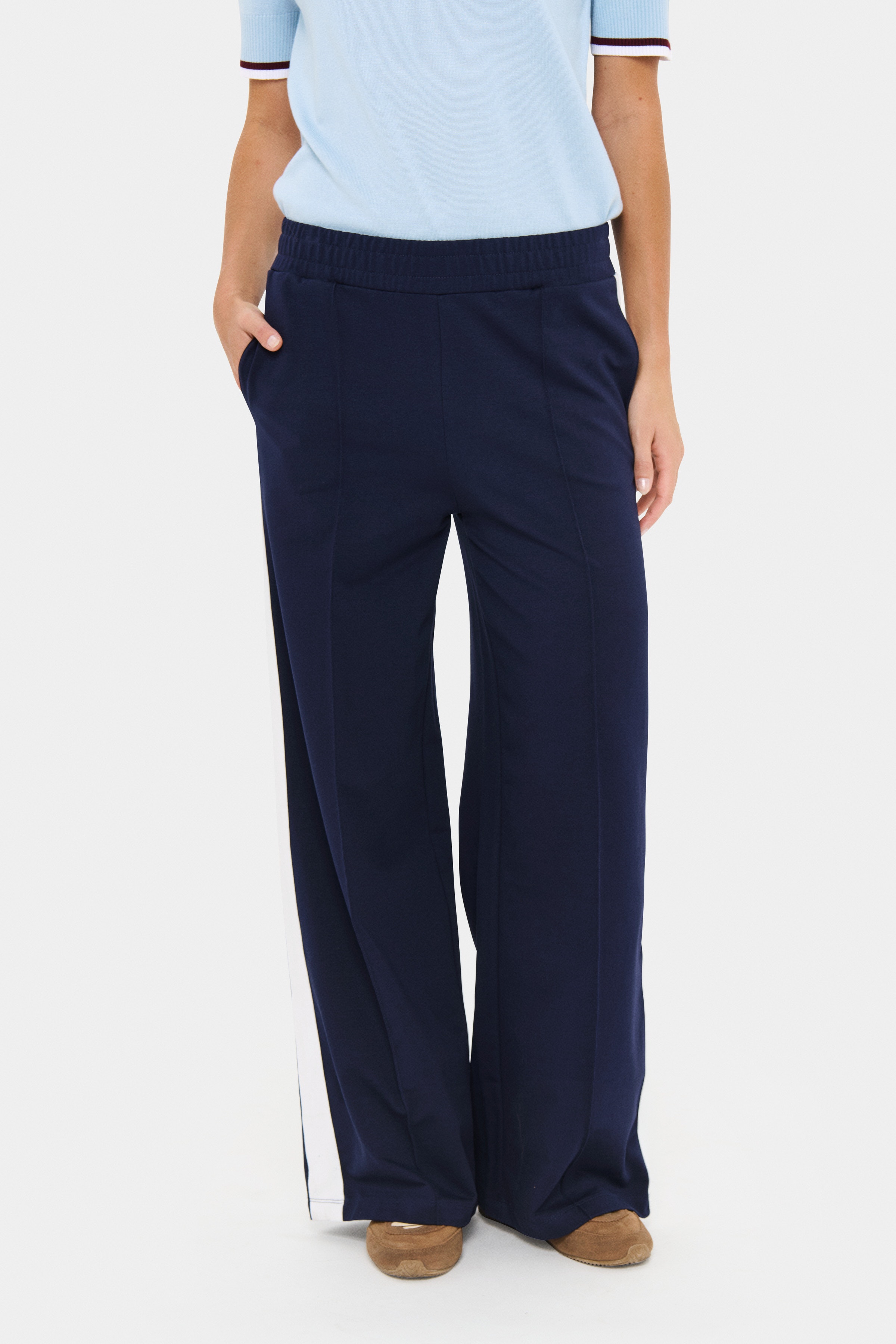 OsakaSZ Hose LOOKBOOK FRONT 30514737-193812