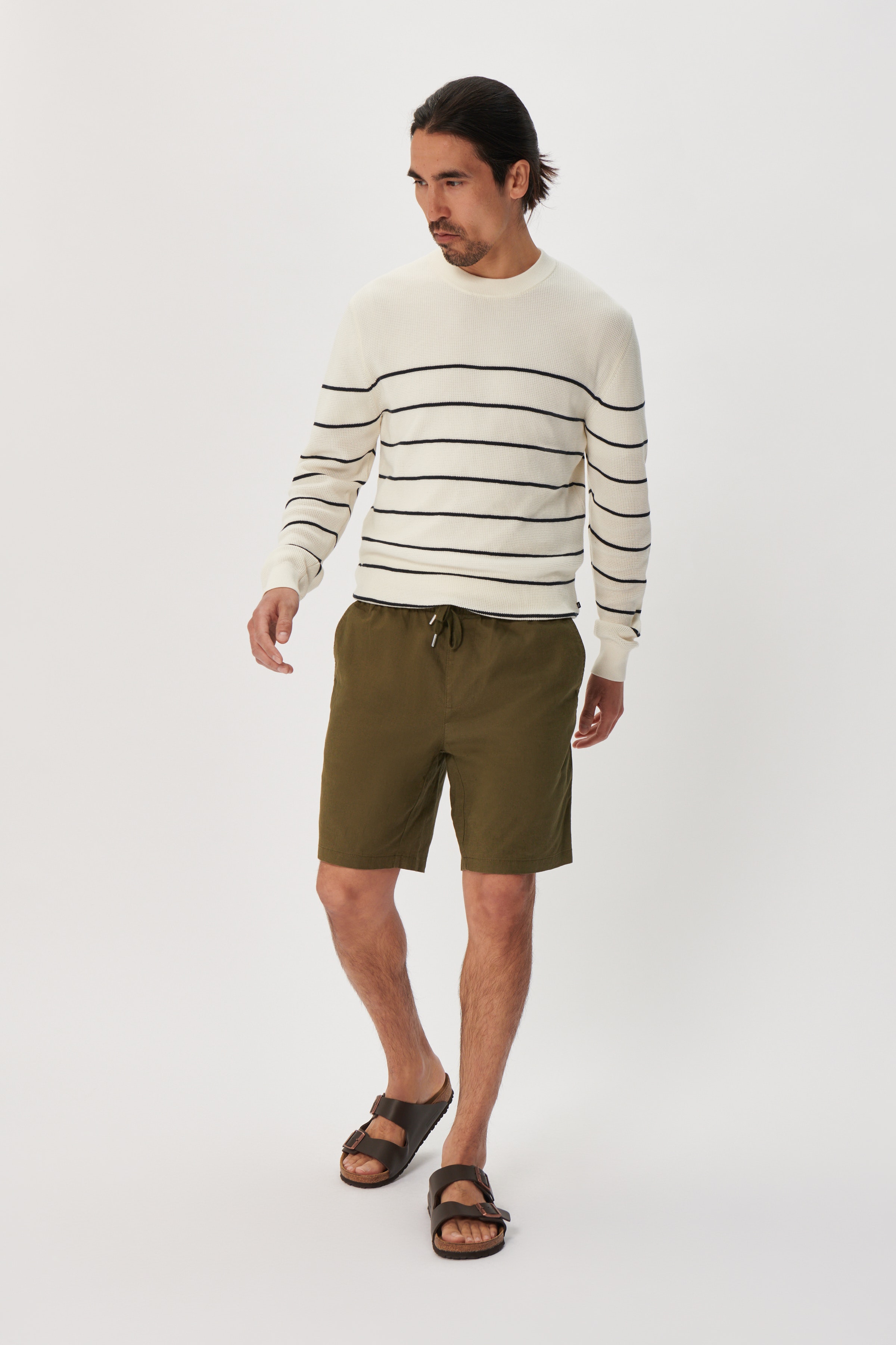 MAbarton linshorts LOCATION NONE 30206032-190515