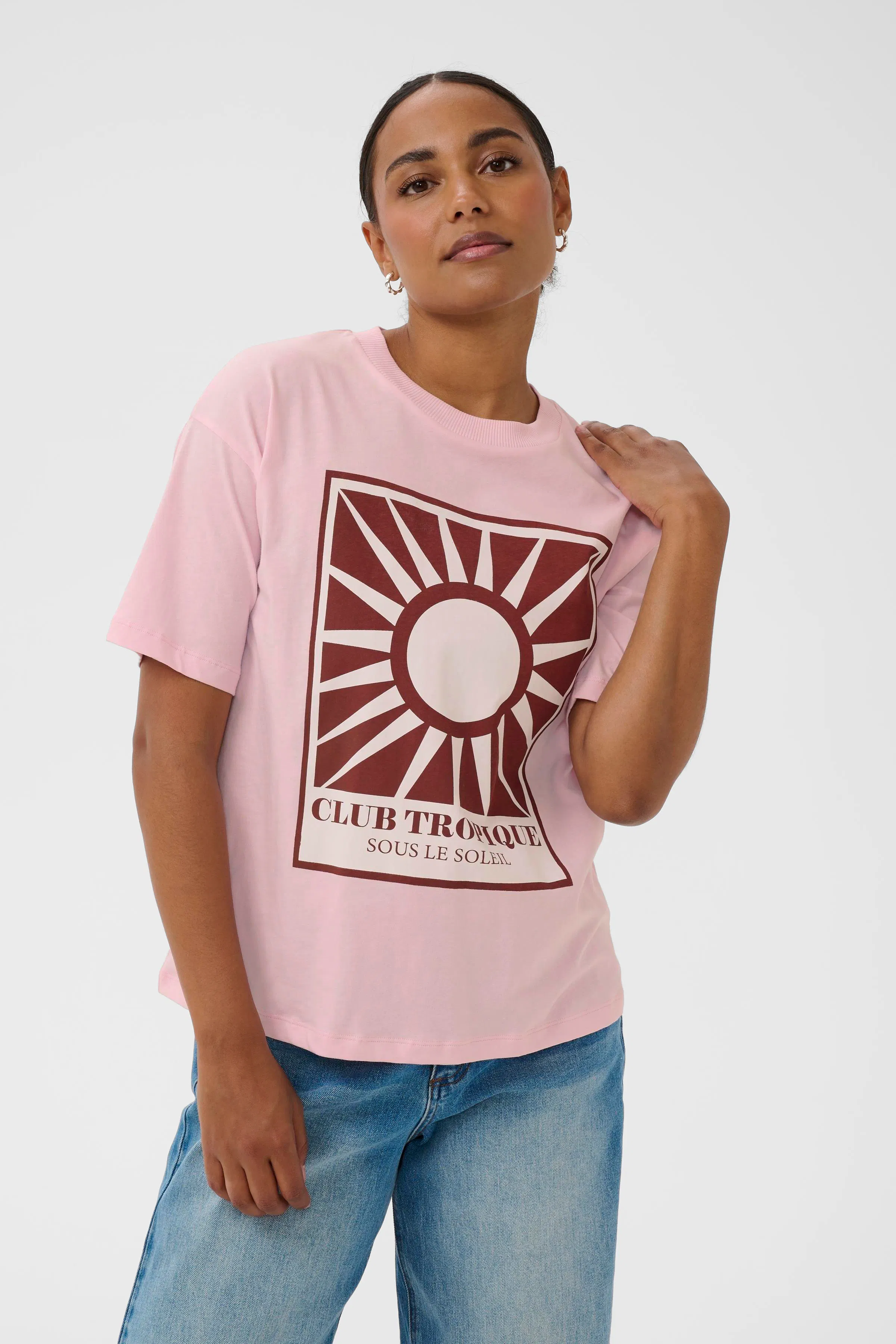 KAkelly T-shirt LOOKBOOK FRONT 10511577-132807