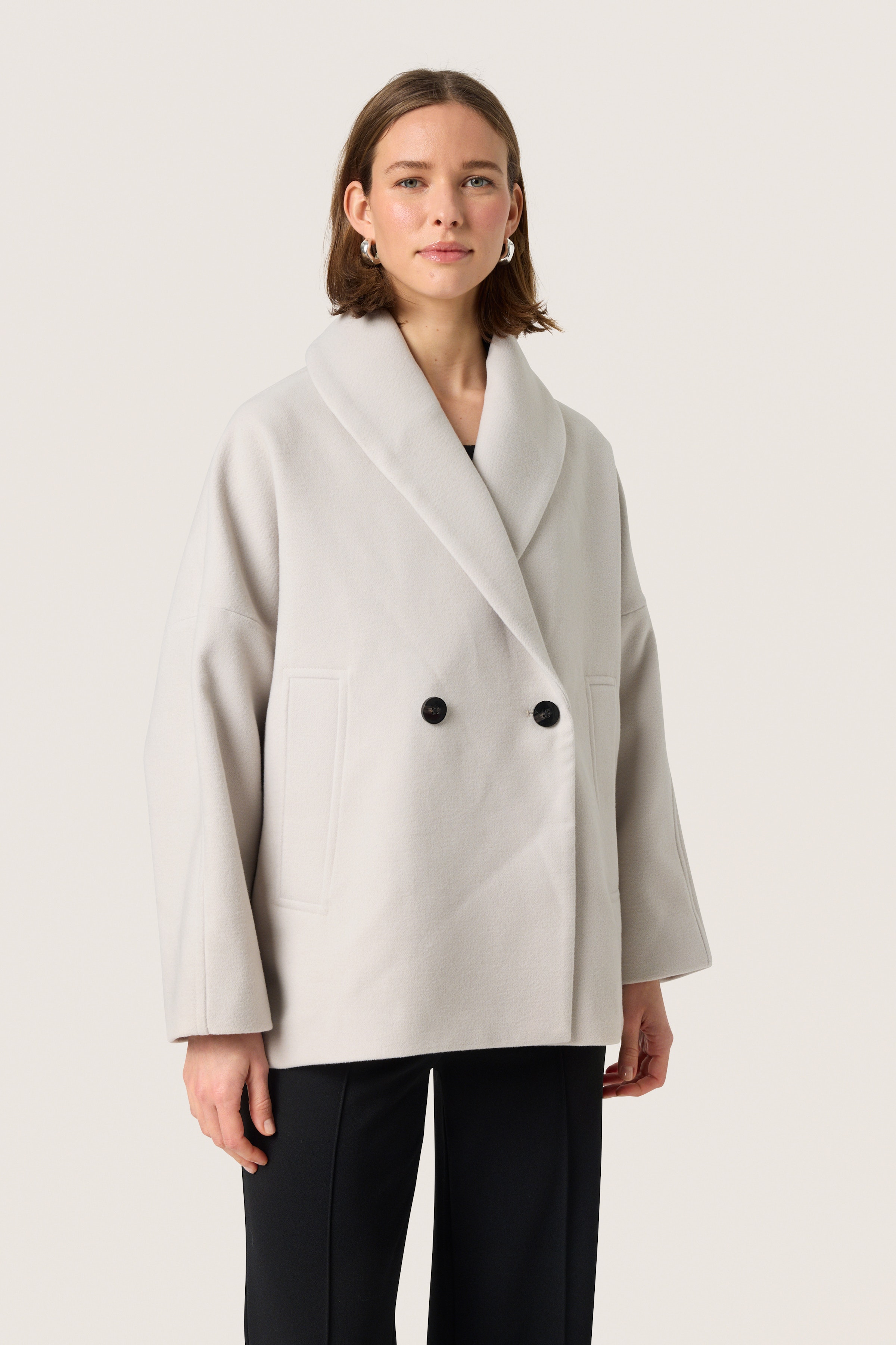 SLRubie Coat LOOKBOOK FRONT 30408269-130404
