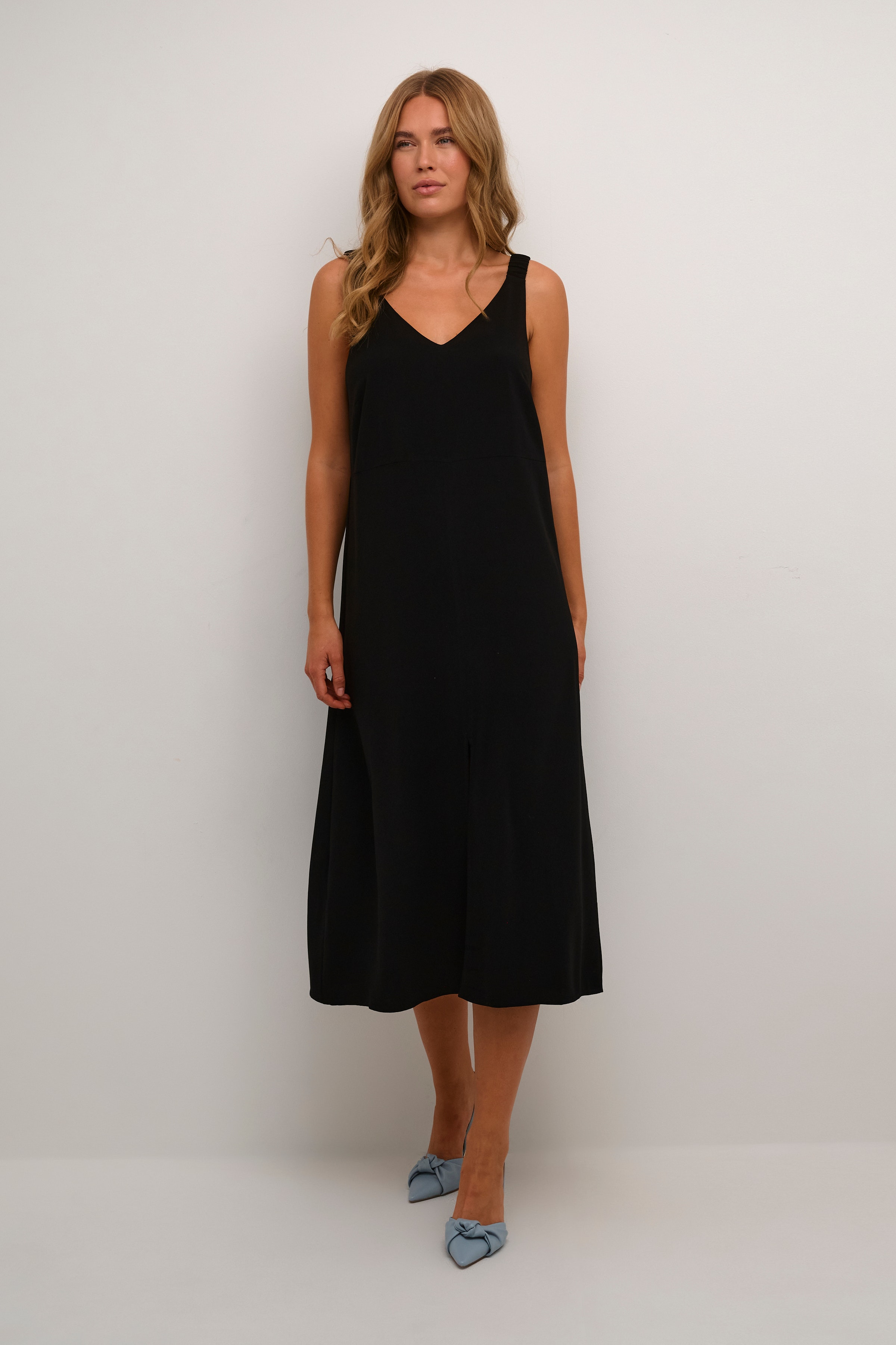 KAnora Kjole LOOKBOOK FRONT 10508386-100121