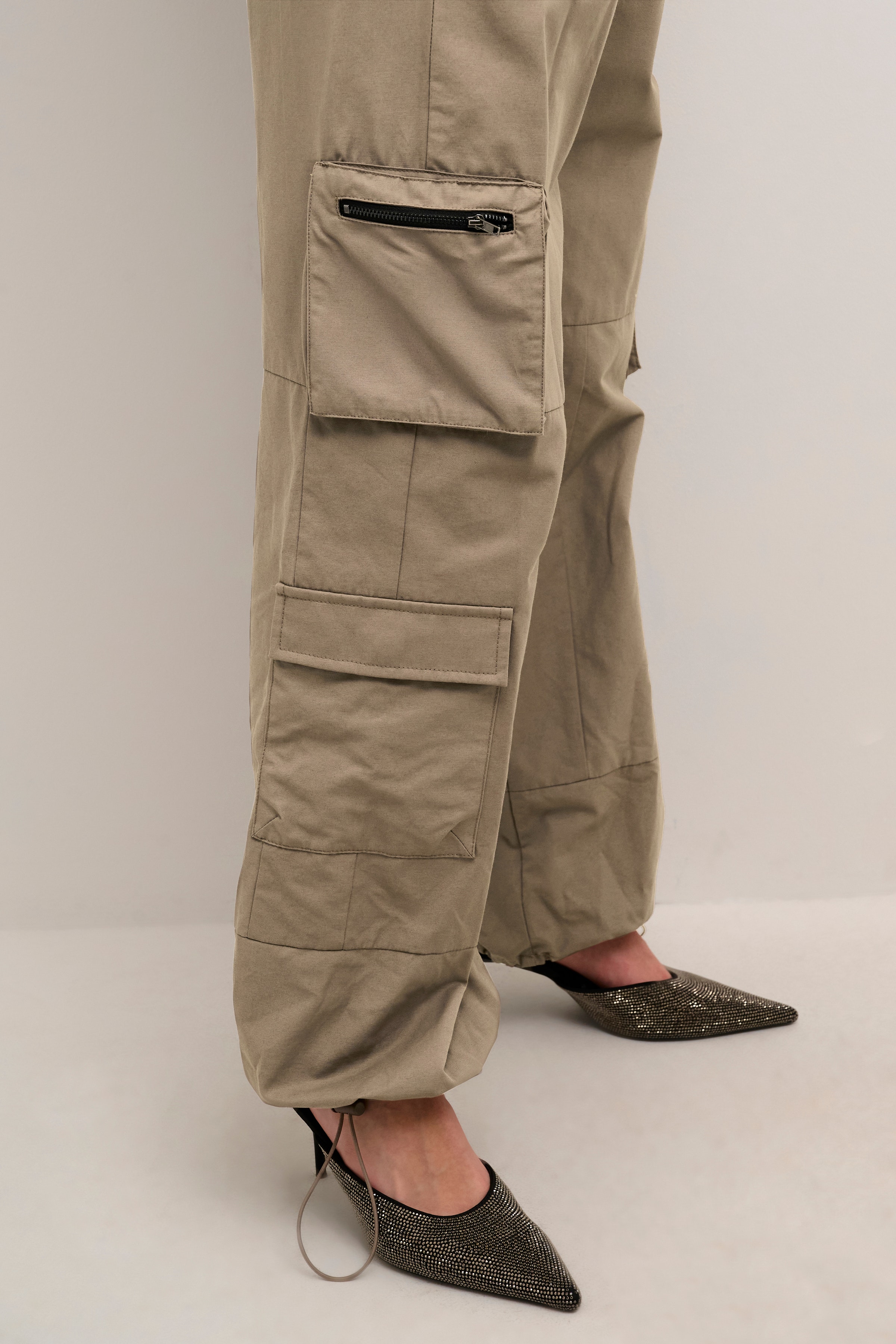 JamieKB Trousers LOOKBOOK DETAIL 10104434-181112