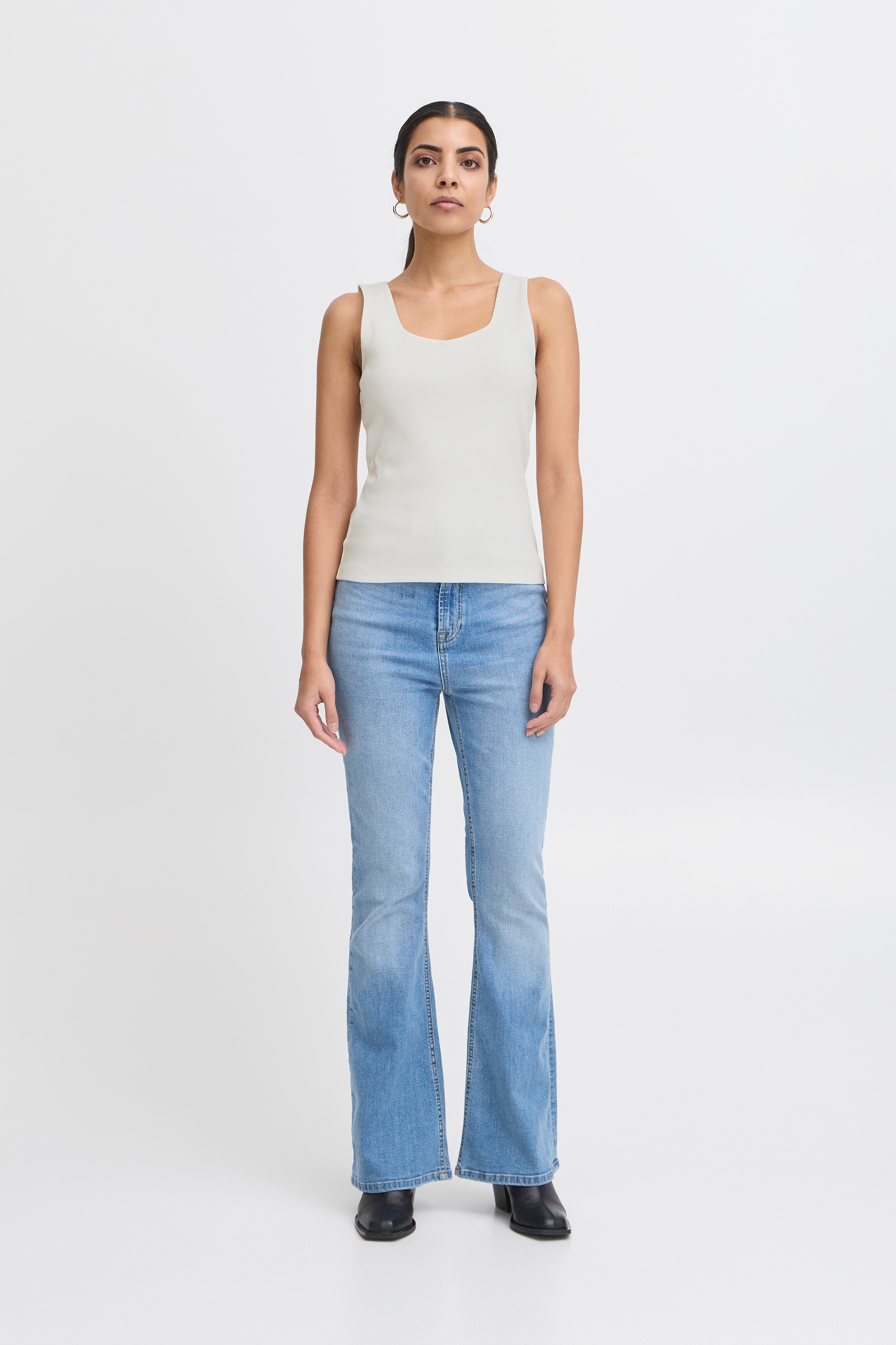 IHORETA Top LOOKBOOK FRONT 20118598-114201