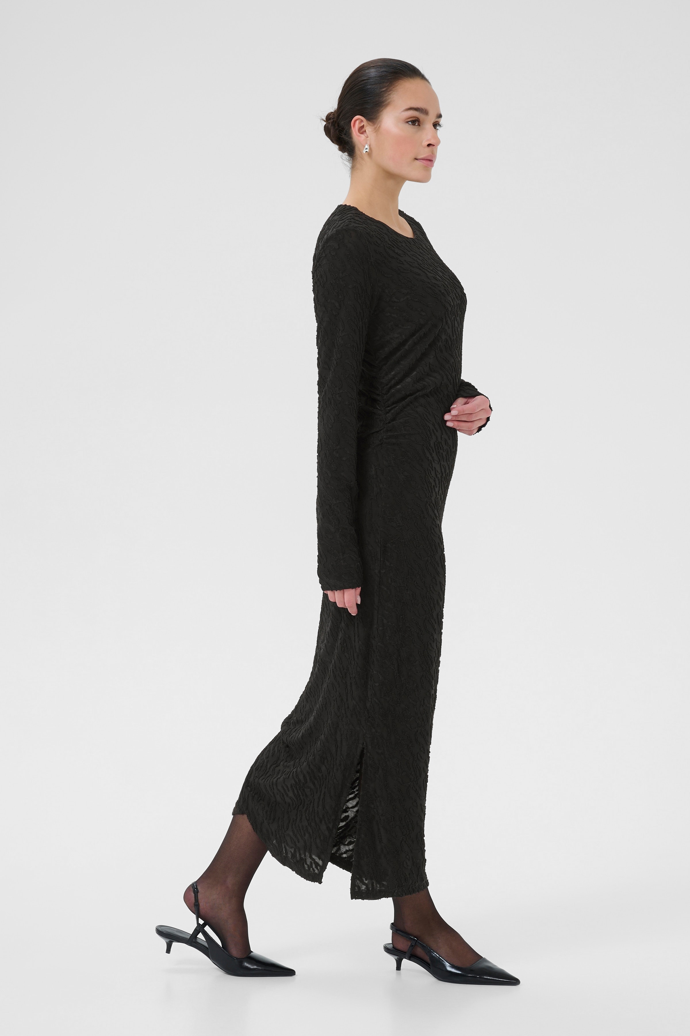 KAzeverina Kjole LOOKBOOK FRONT 10510743-100121
