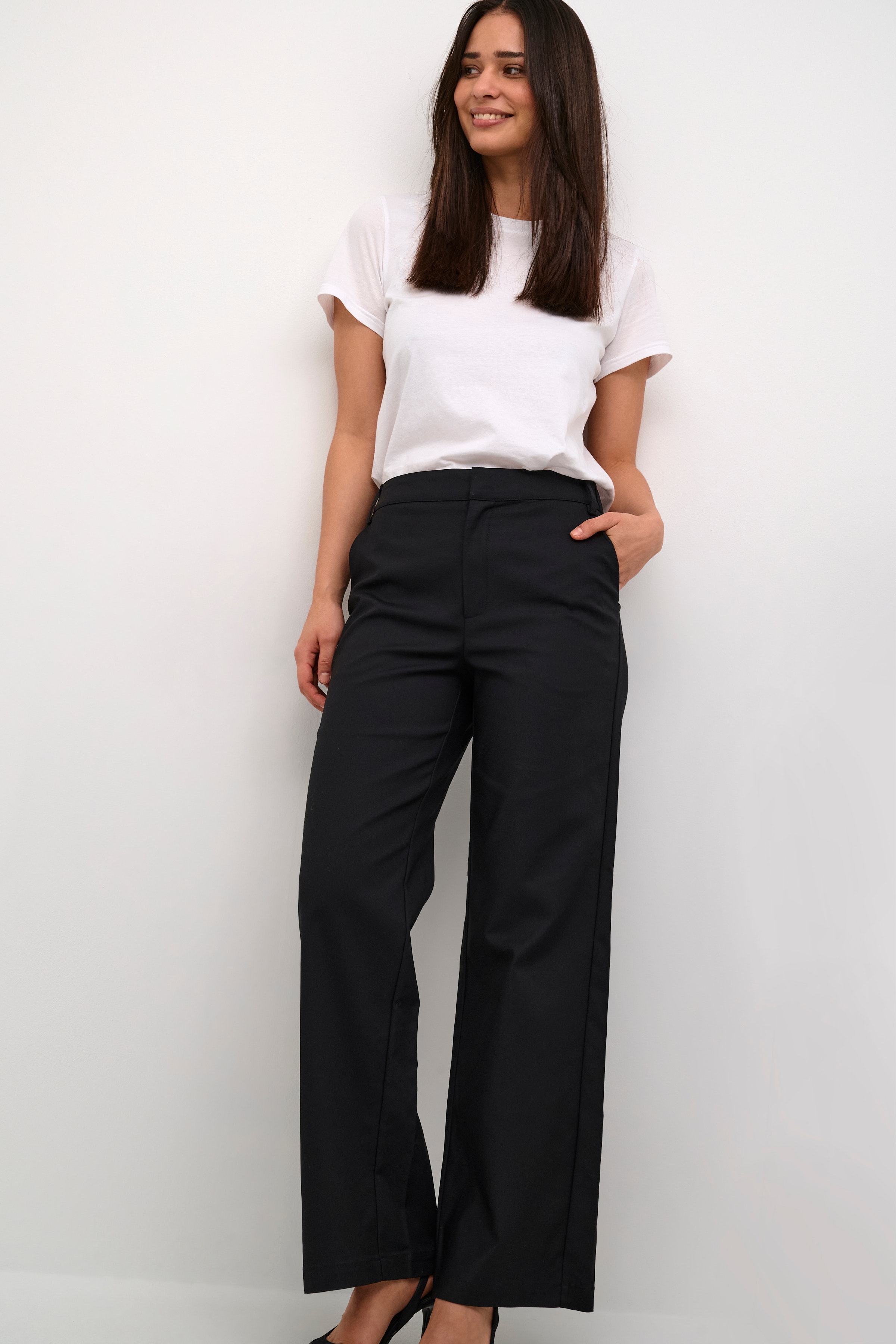 KAloraine Trousers LOOKBOOK DETAIL 10509140-100121