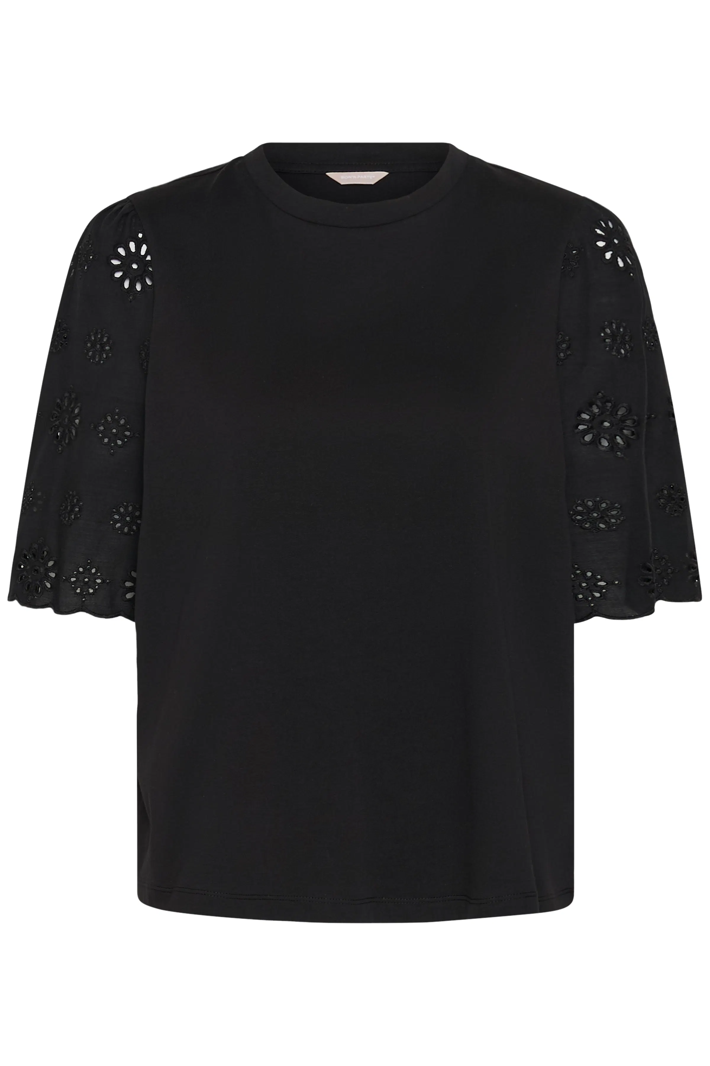 BPstella T-shirt PACK FRONT 40200150-100121
