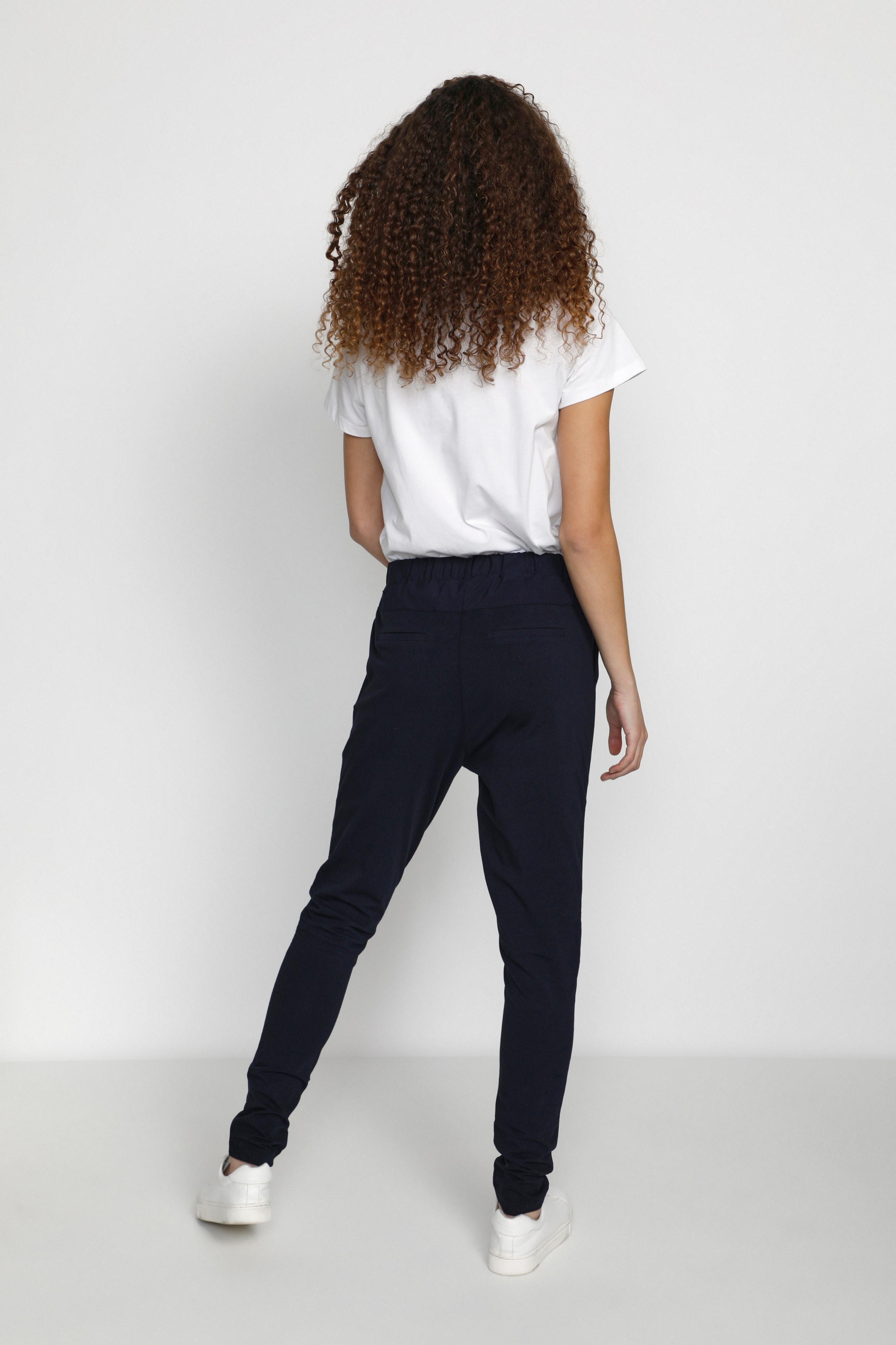 Jillian Bukser LOOKBOOK FRONT 501021-52737