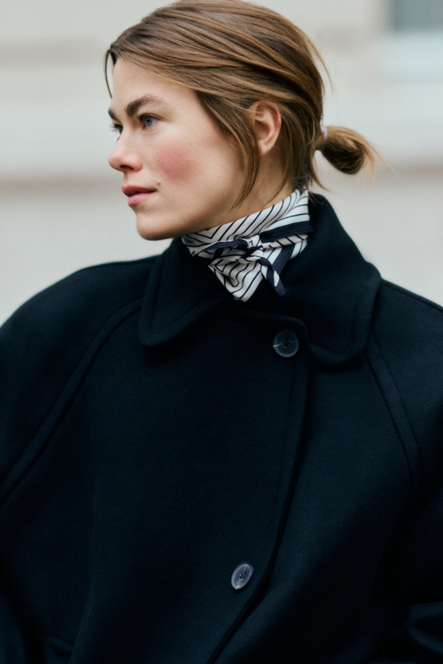 RafiqIW Scarf LOCATION NONE 30107632-110701