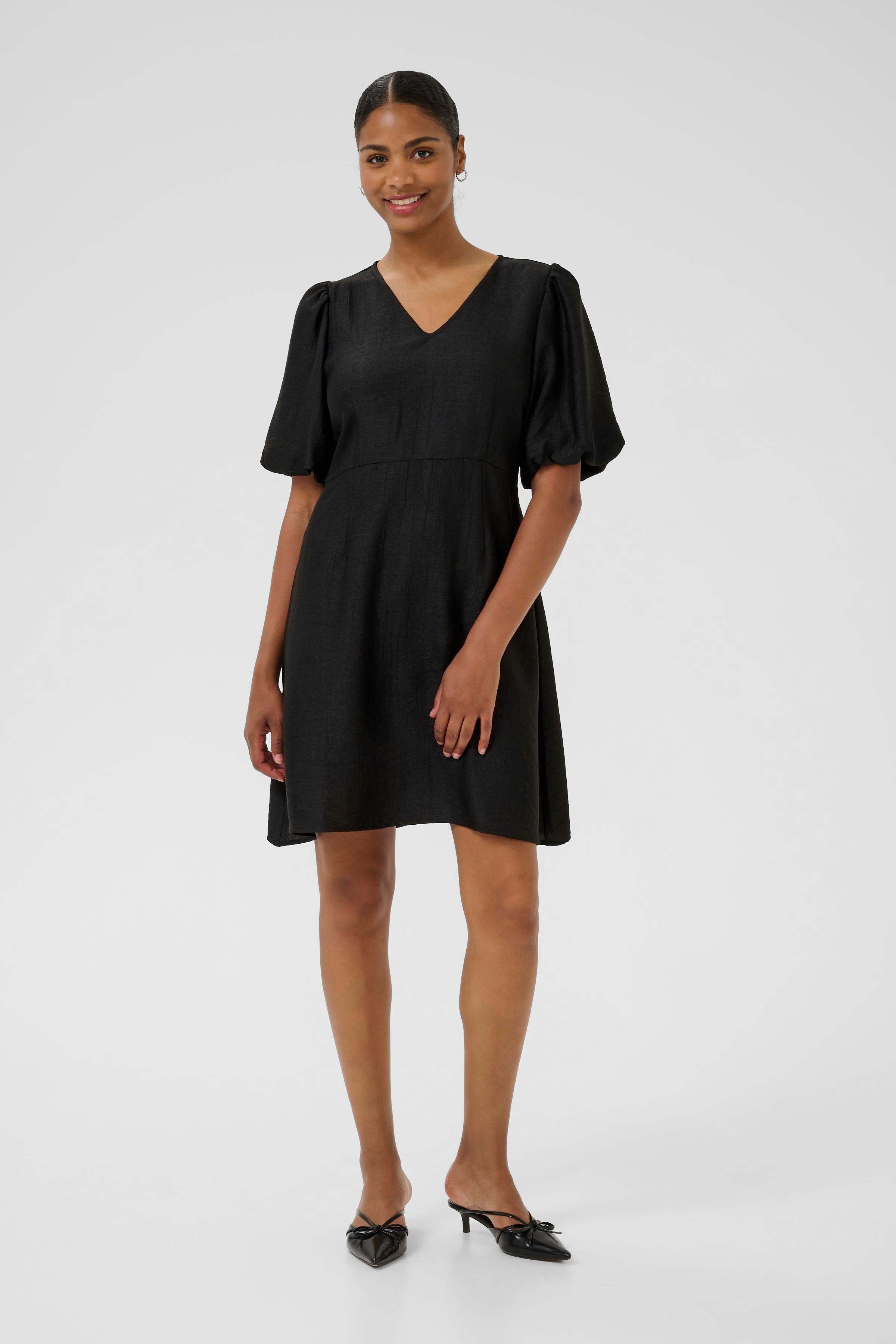 KAgerly Dress LOOKBOOK FRONT 10510676-106822