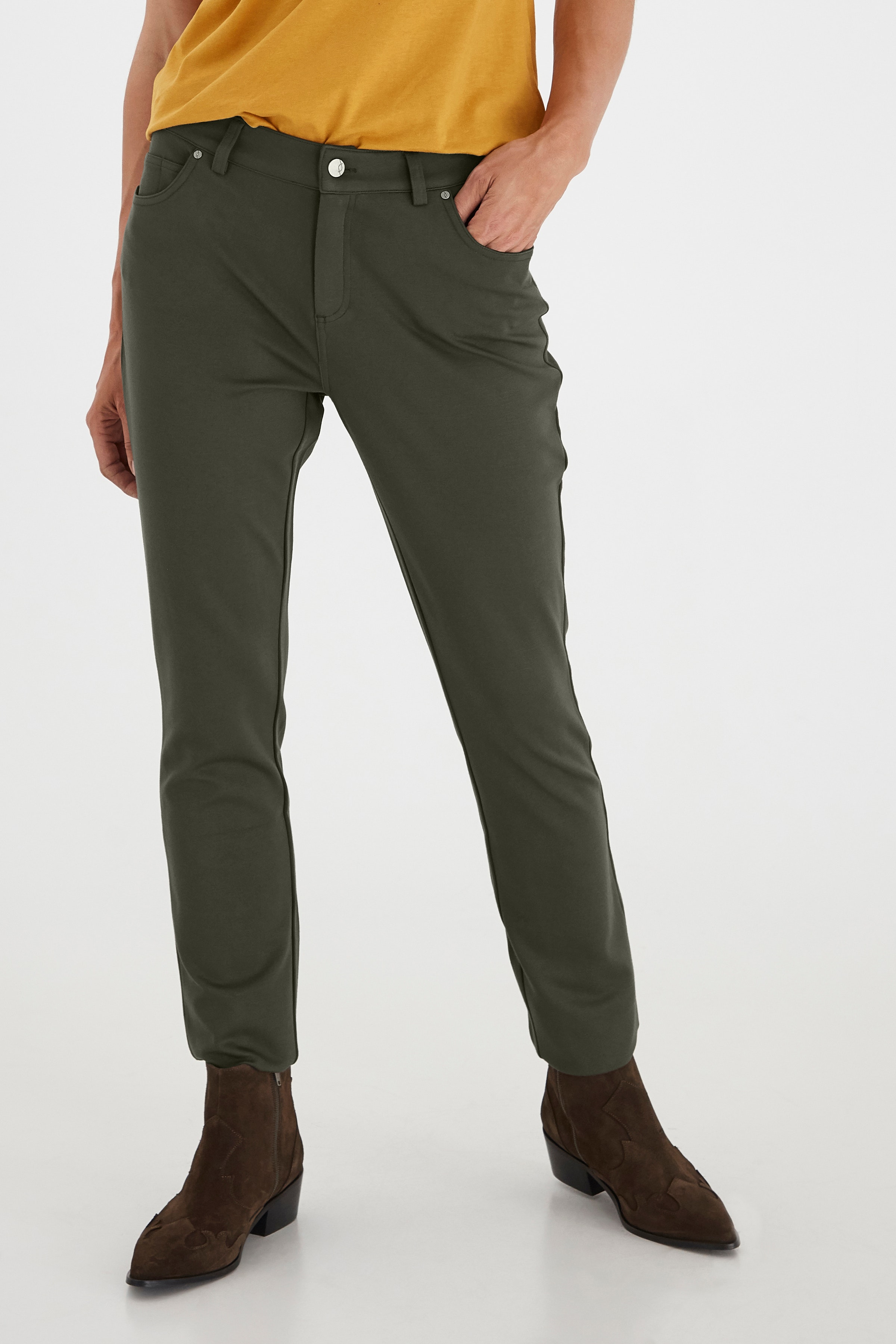 Casual buks LOOKBOOK FRONT 20608119-190506