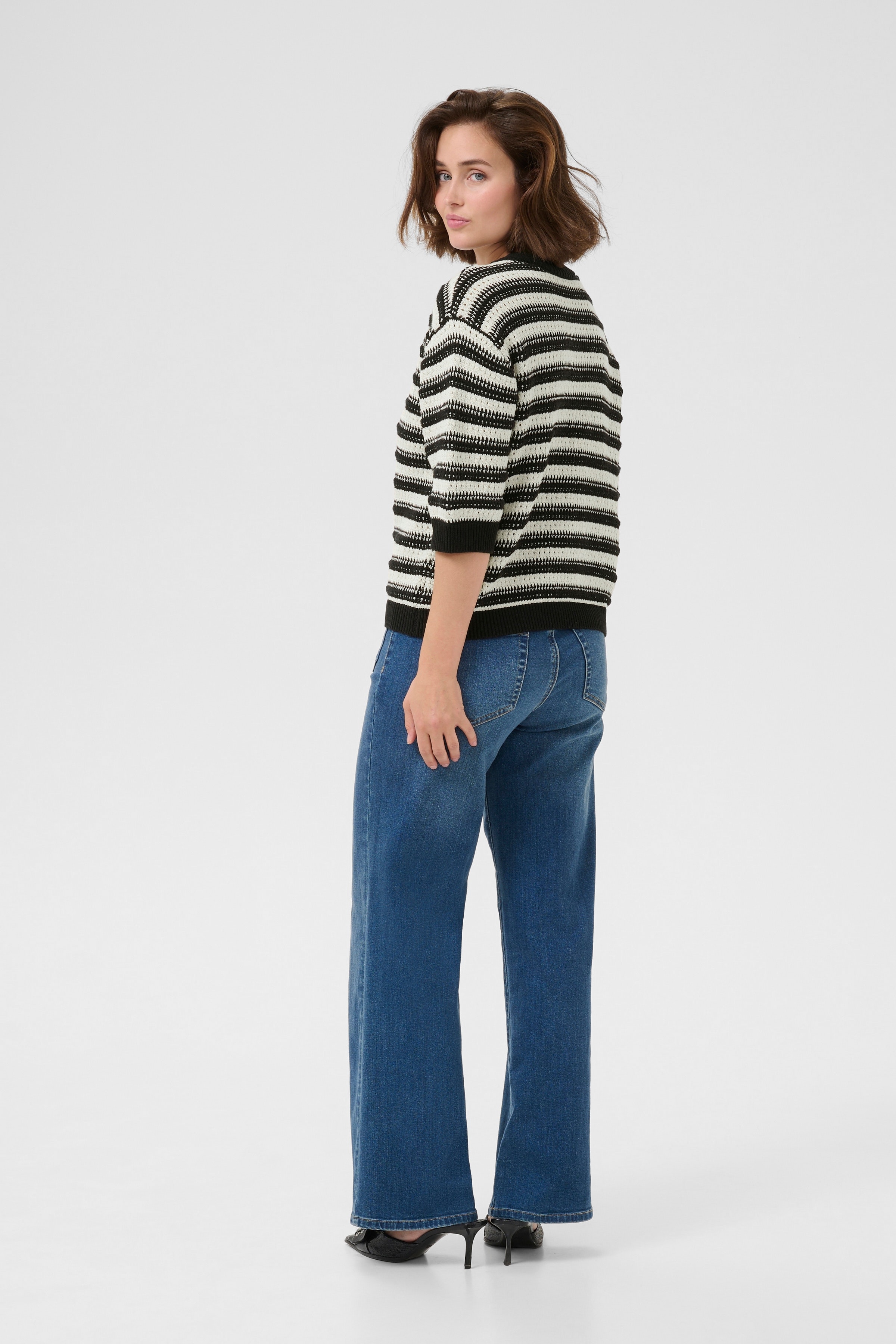 KAstine Pullover LOOKBOOK BACK 10552383-108050