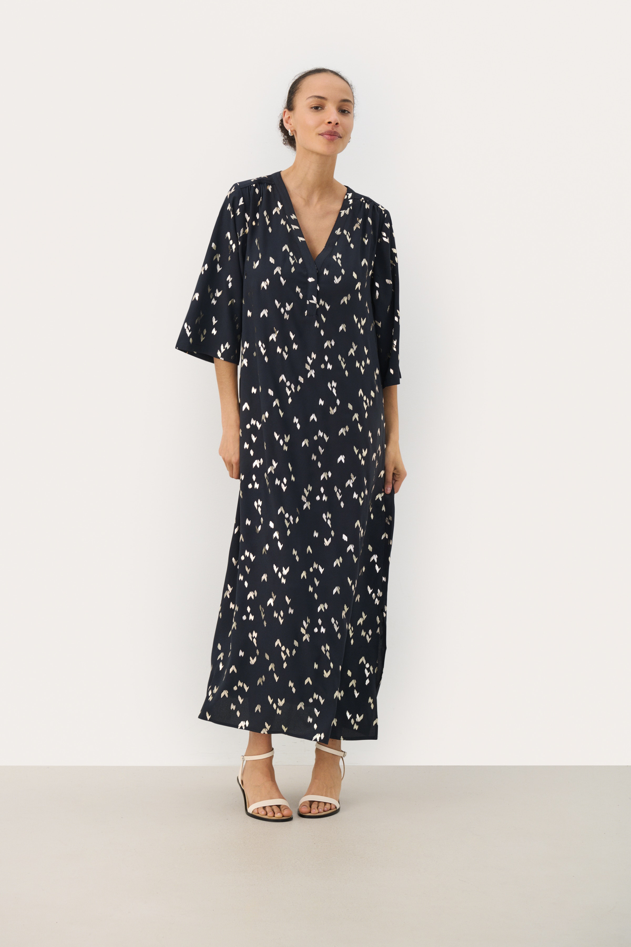 BeritPW Klänning LOOKBOOK FRONT 30309906-304027