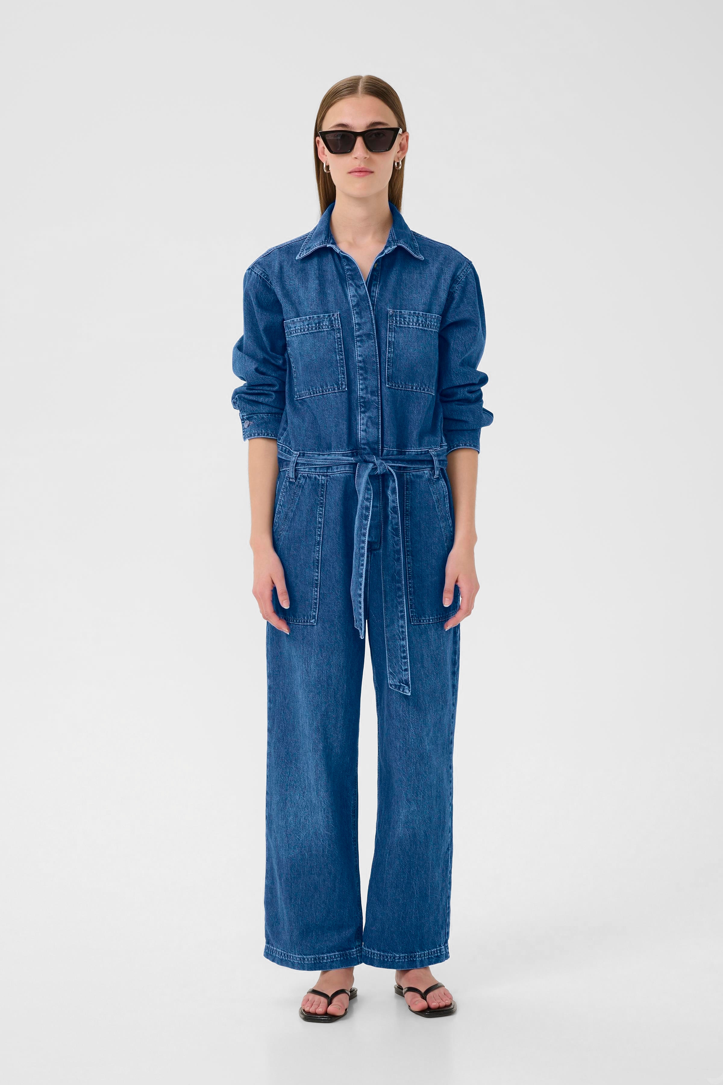 NaavaIW Jumpsuit LOOKBOOK FRONT 30110843-300325