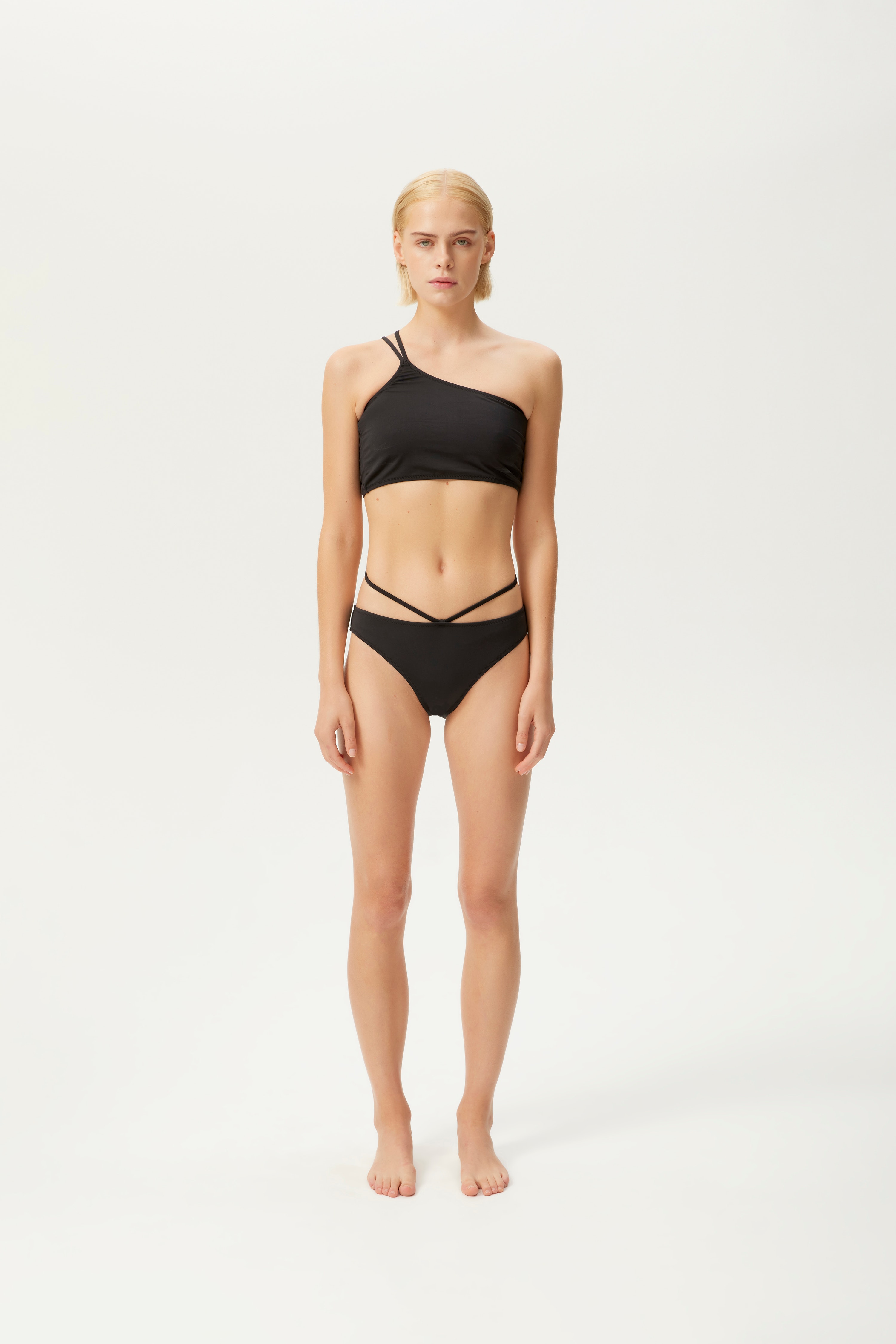 YrsaGZ Swim wear LOOKBOOK FRONT 10906182-100017